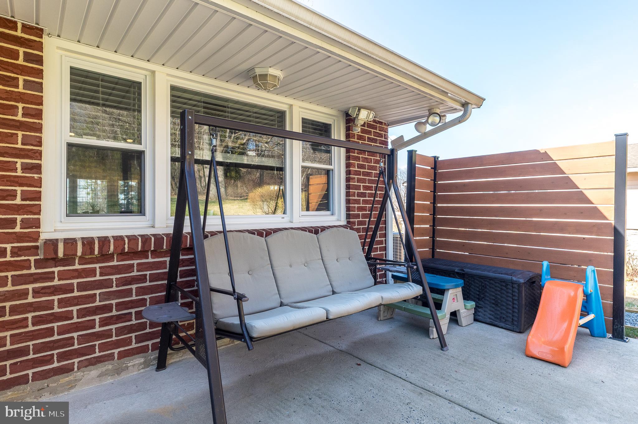 COUNTRY CLUB ESTS - Residential