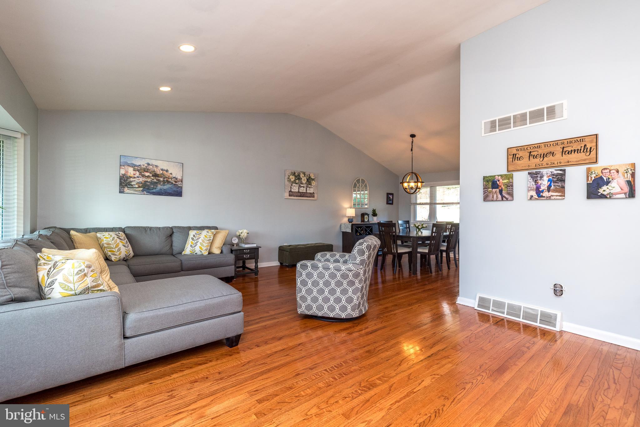 COUNTRY CLUB ESTS - Residential