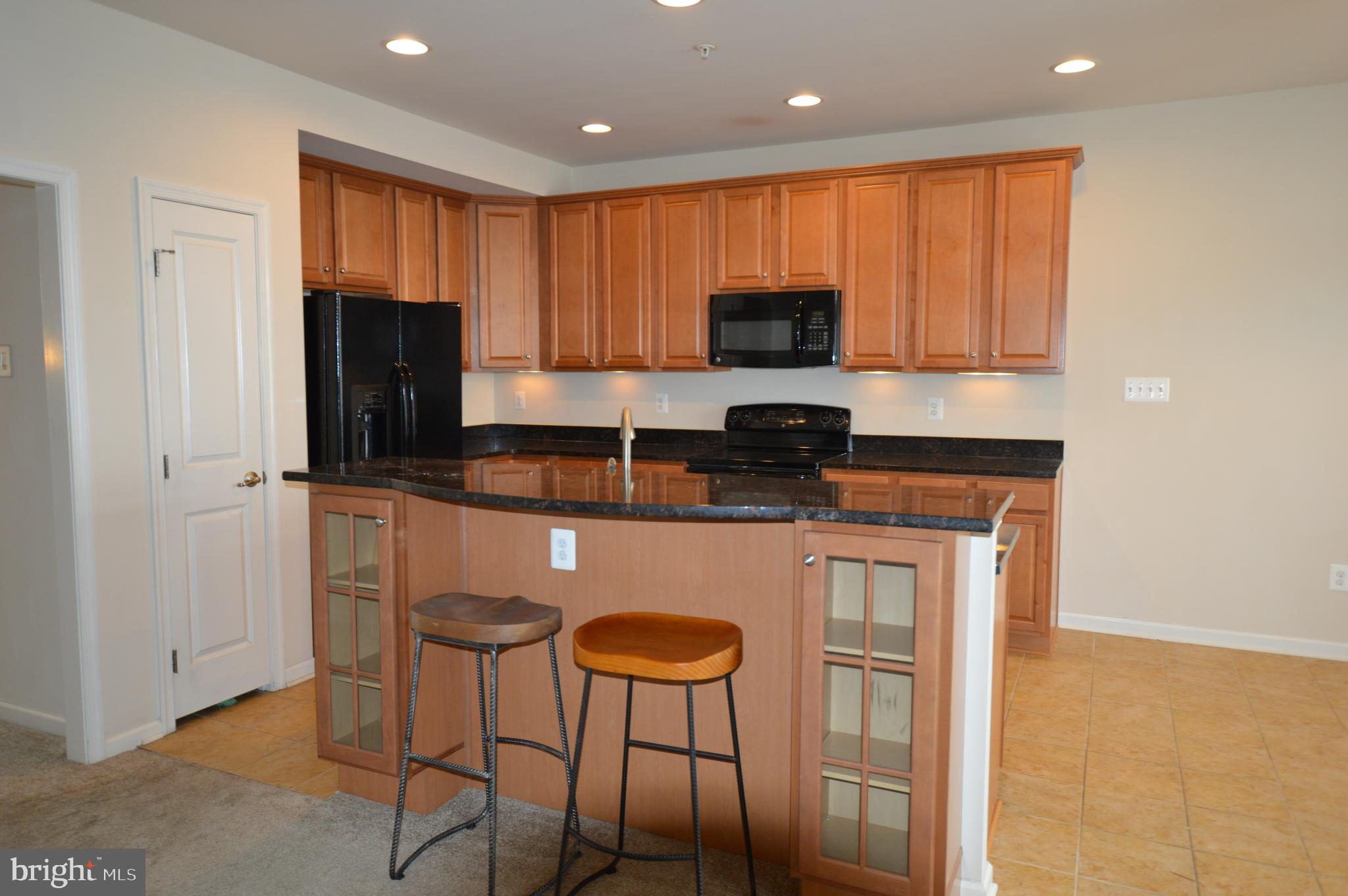 MARKET SQUARE - Residential Lease