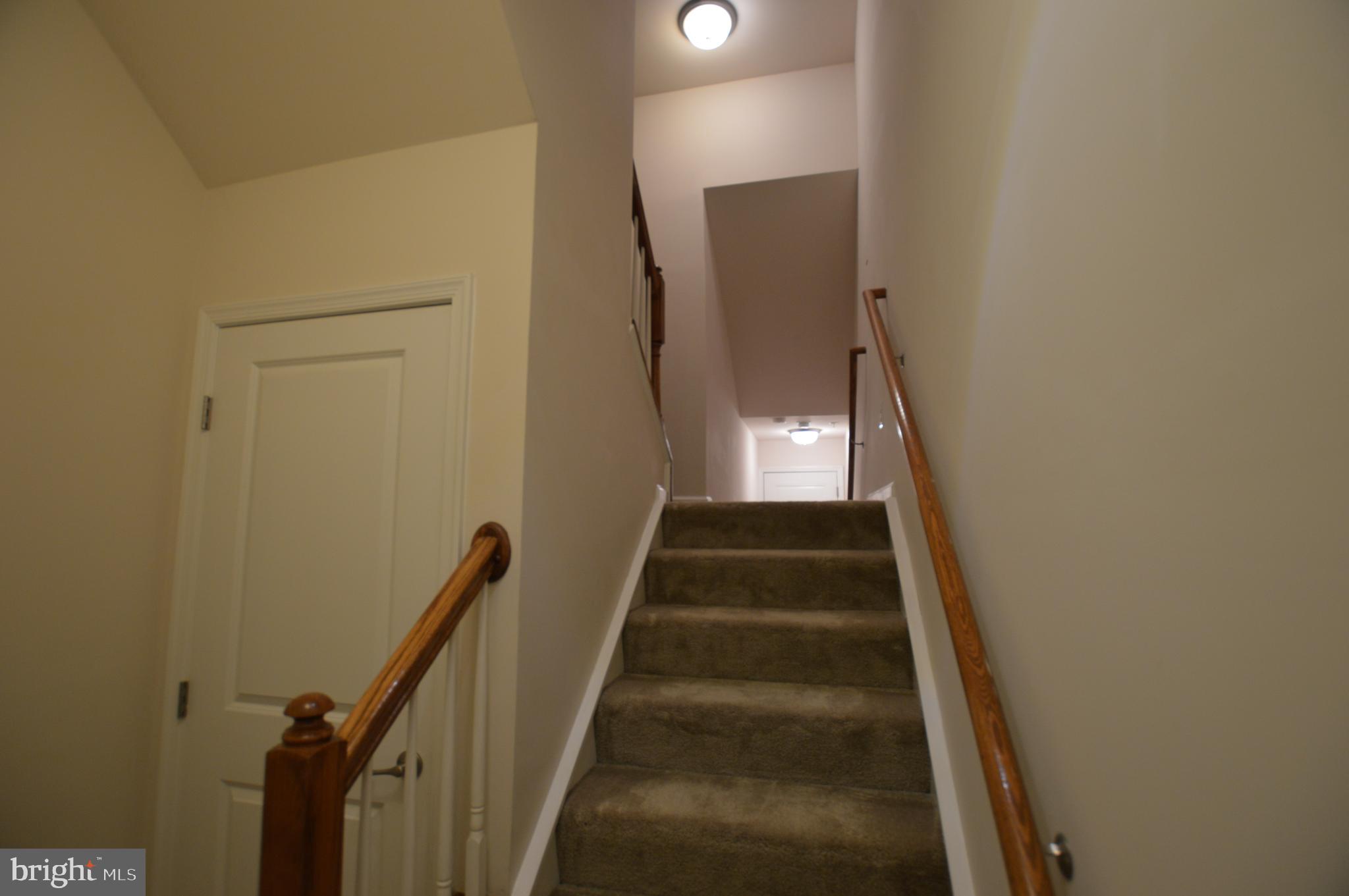 MARKET SQUARE - Residential Lease