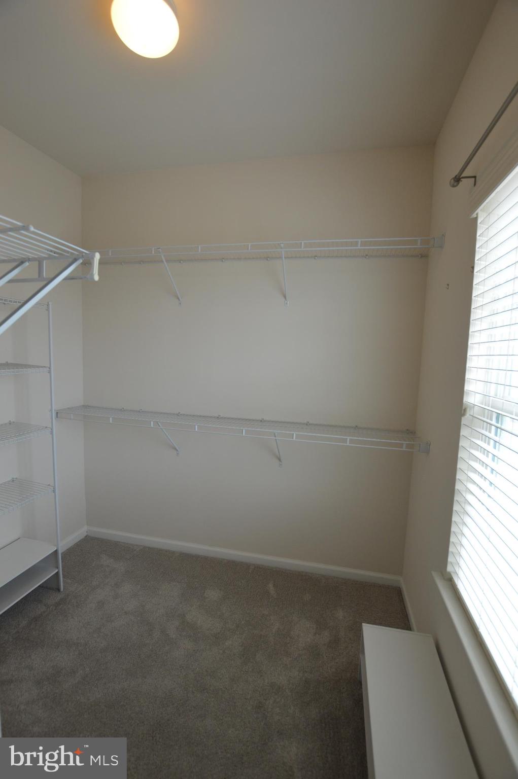 MARKET SQUARE - Residential Lease