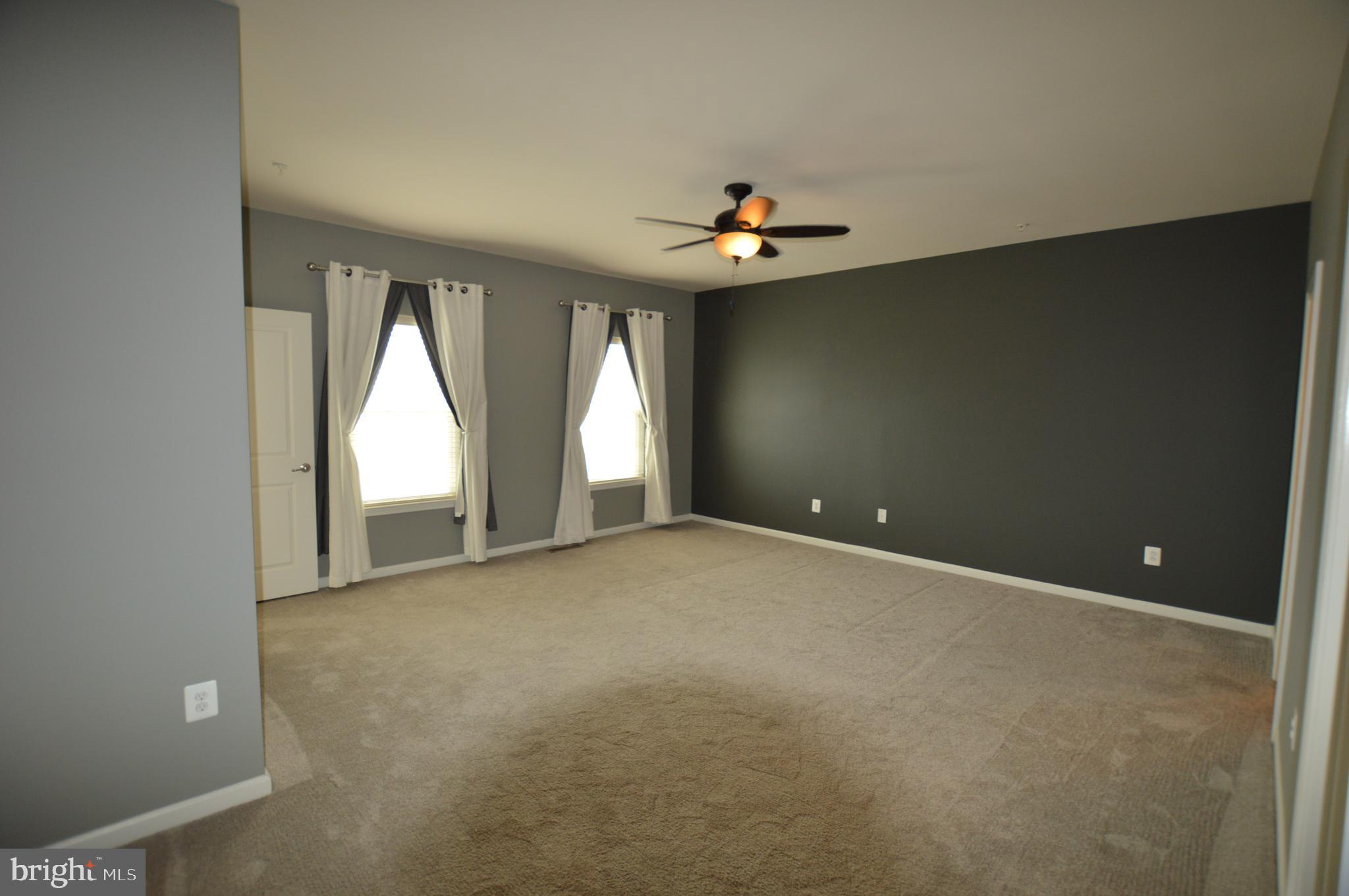 MARKET SQUARE - Residential Lease