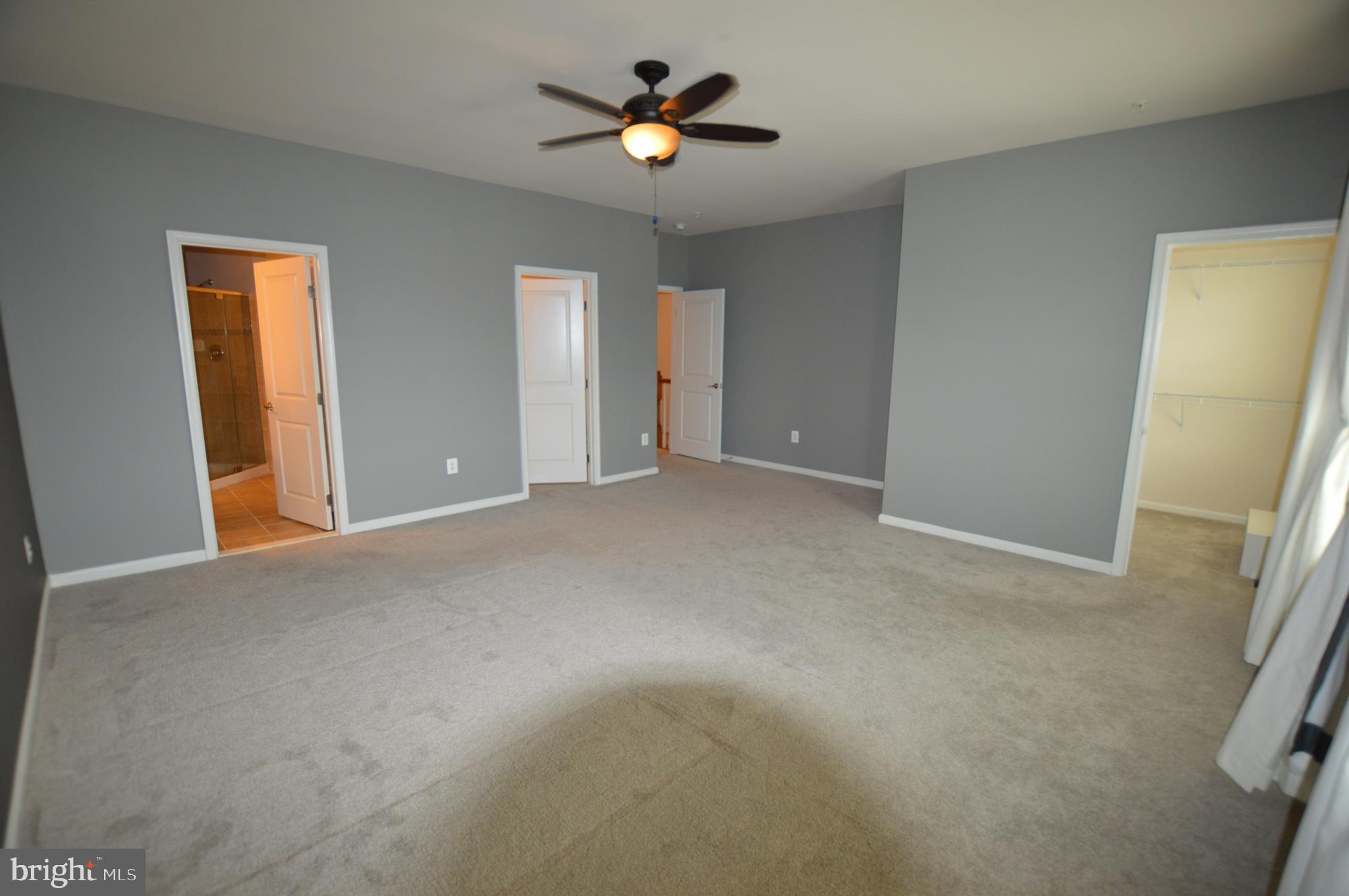 MARKET SQUARE - Residential Lease