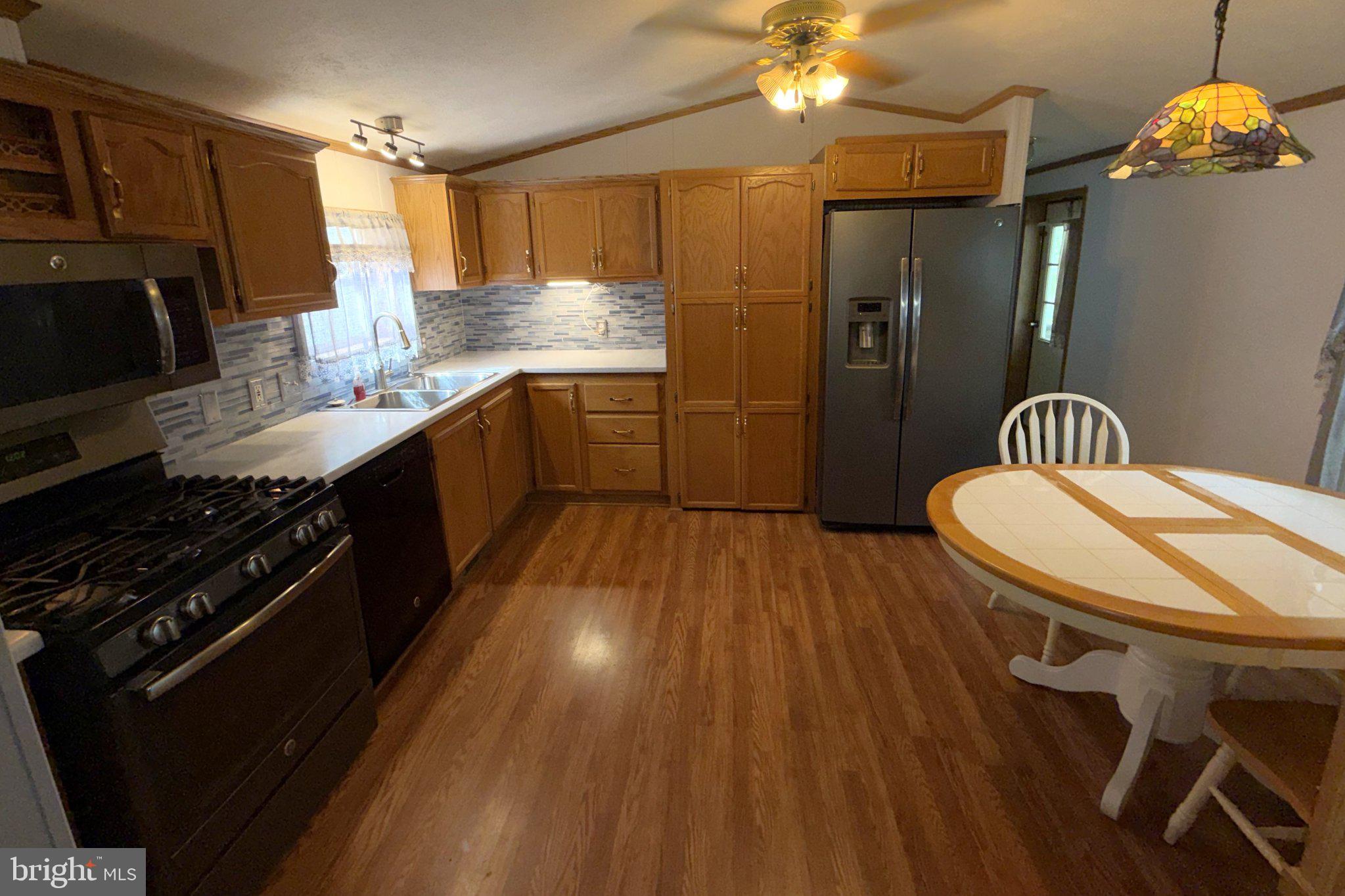 578 TRIMBLE ROAD TRLR 21