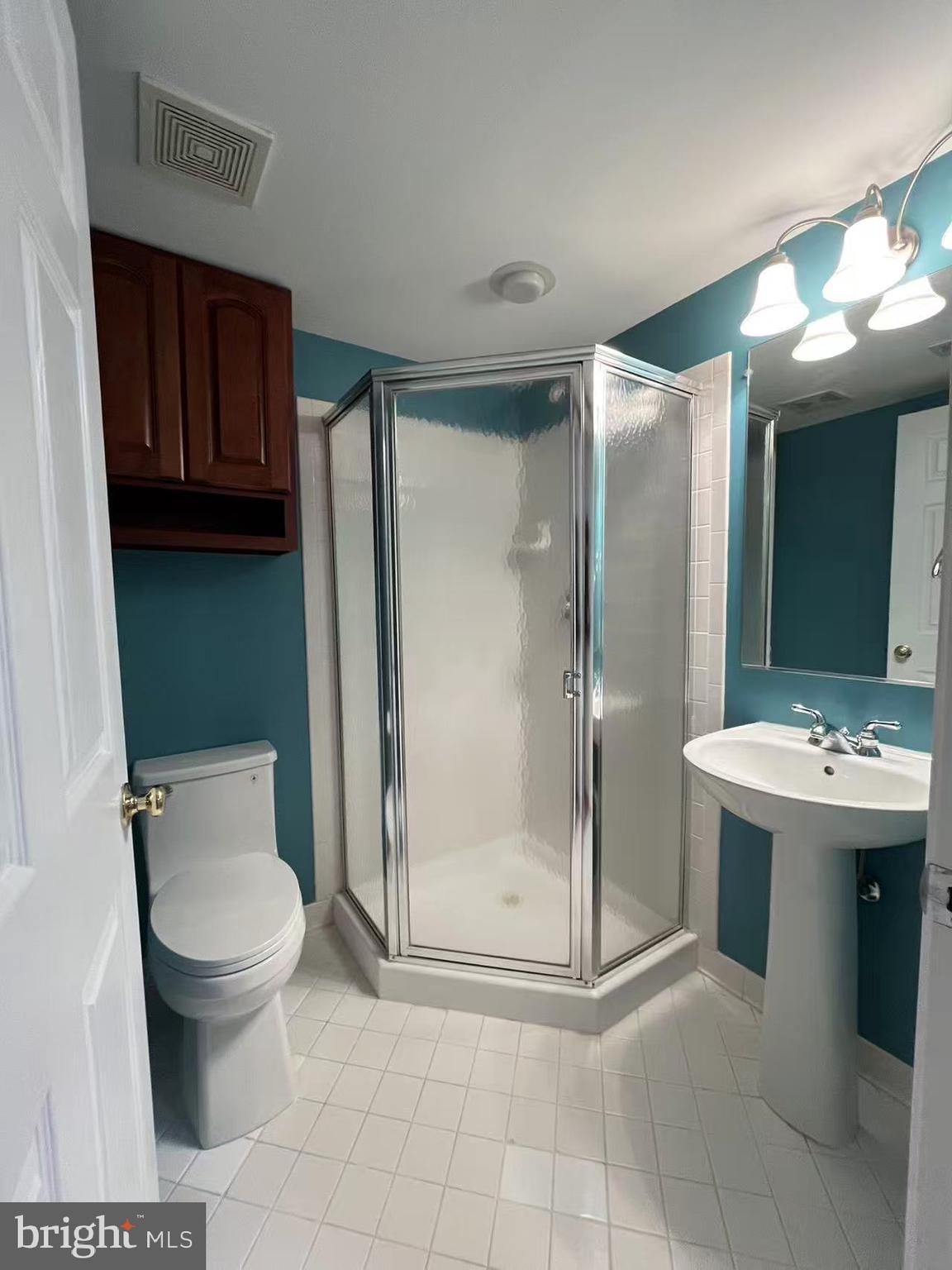 RANDOM HILLS LAND BAY - Residential Lease