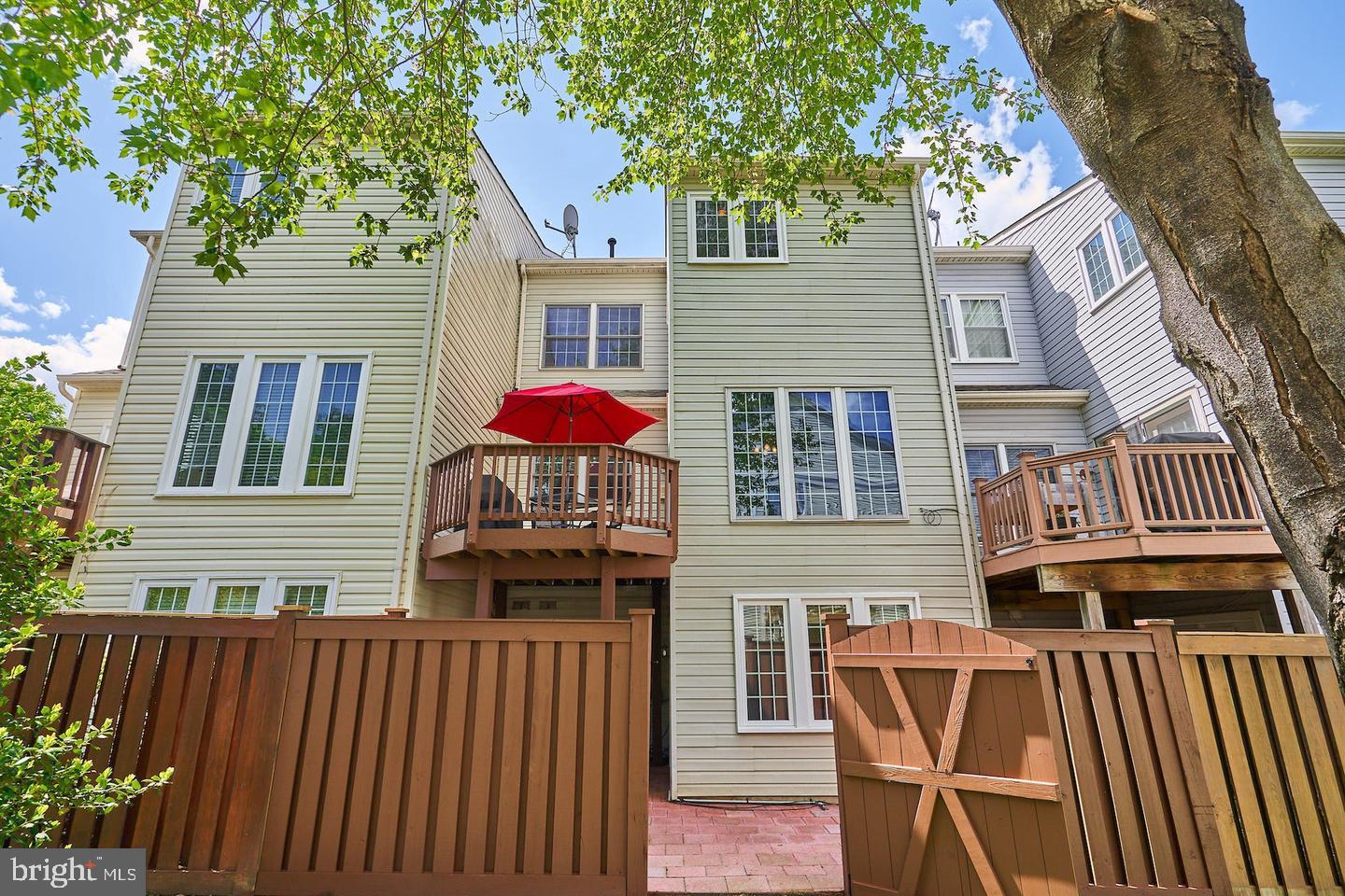 RANDOM HILLS LAND BAY - Residential Lease