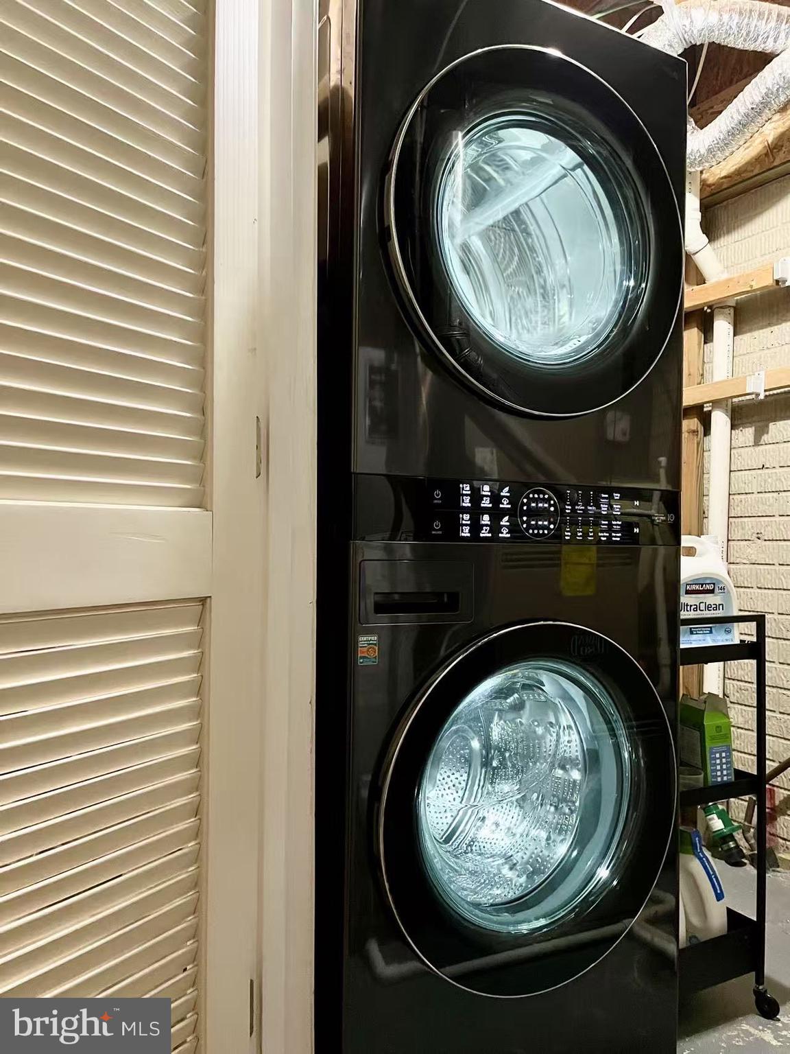 RANDOM HILLS LAND BAY - Residential Lease