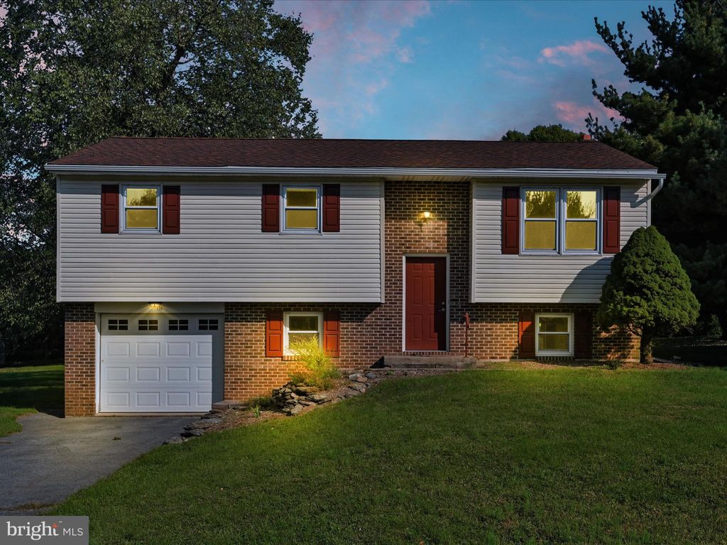 Photo of 110 Den Mar Drive, Holtwood, PA 17532 (MLS # PALA2058930)