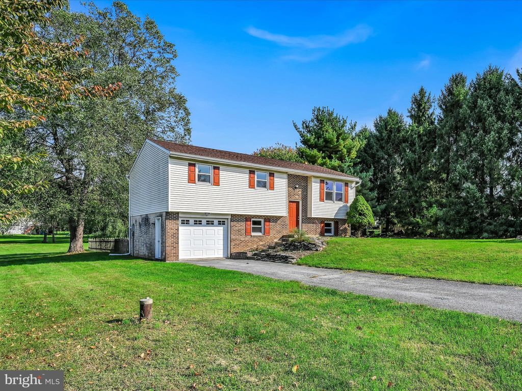 Photo of 110 Den Mar Drive, Holtwood, PA 17532 (MLS # PALA2058930)