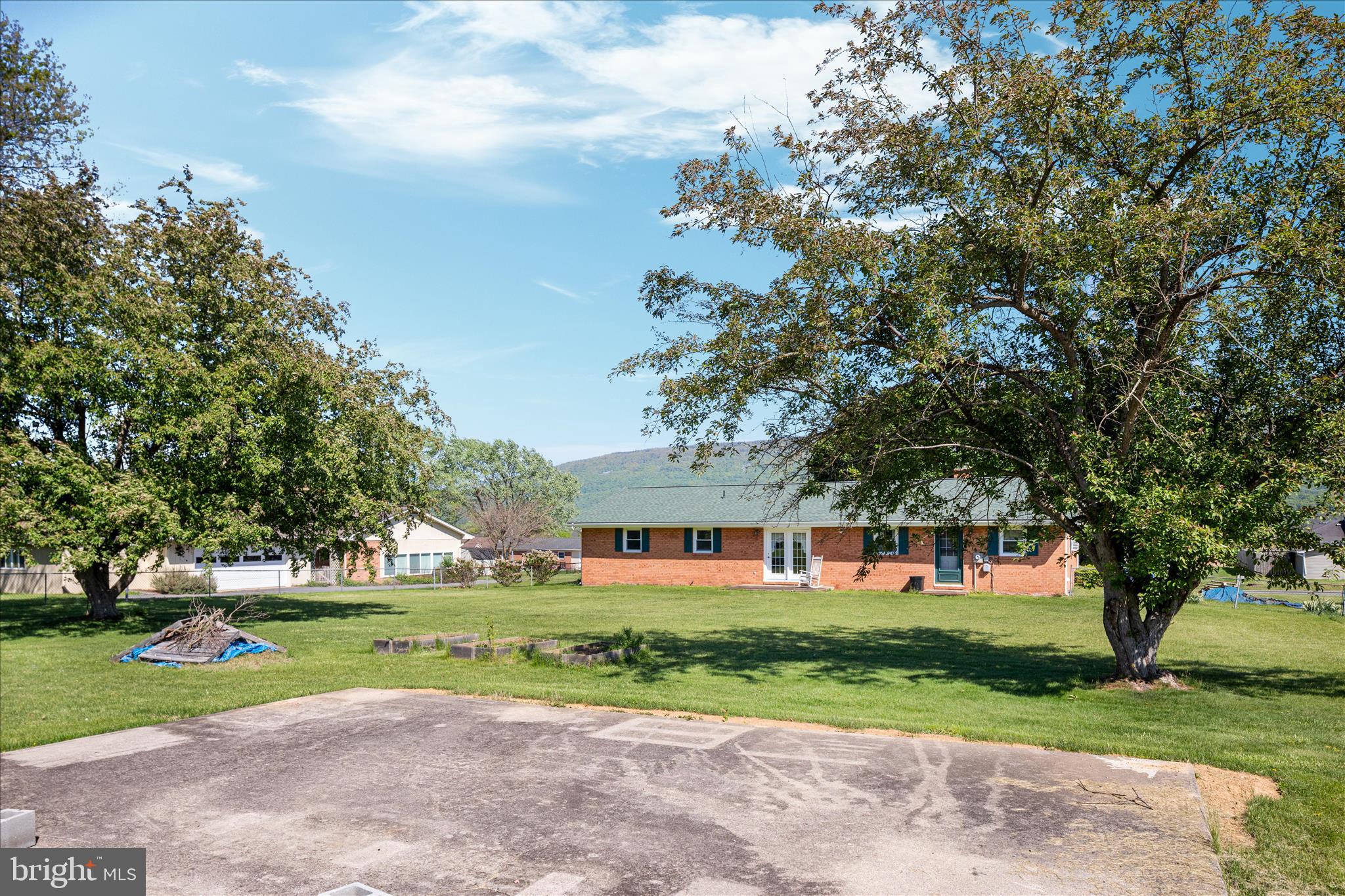 PLEASANT VIEW - Residential