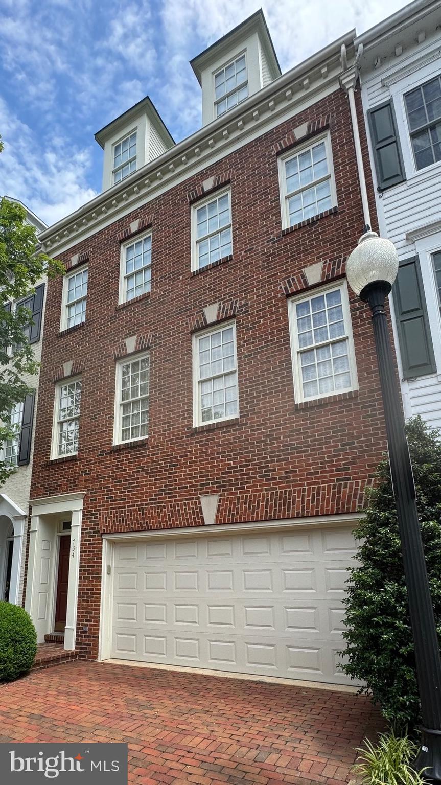 FORDS LANDING - Residential