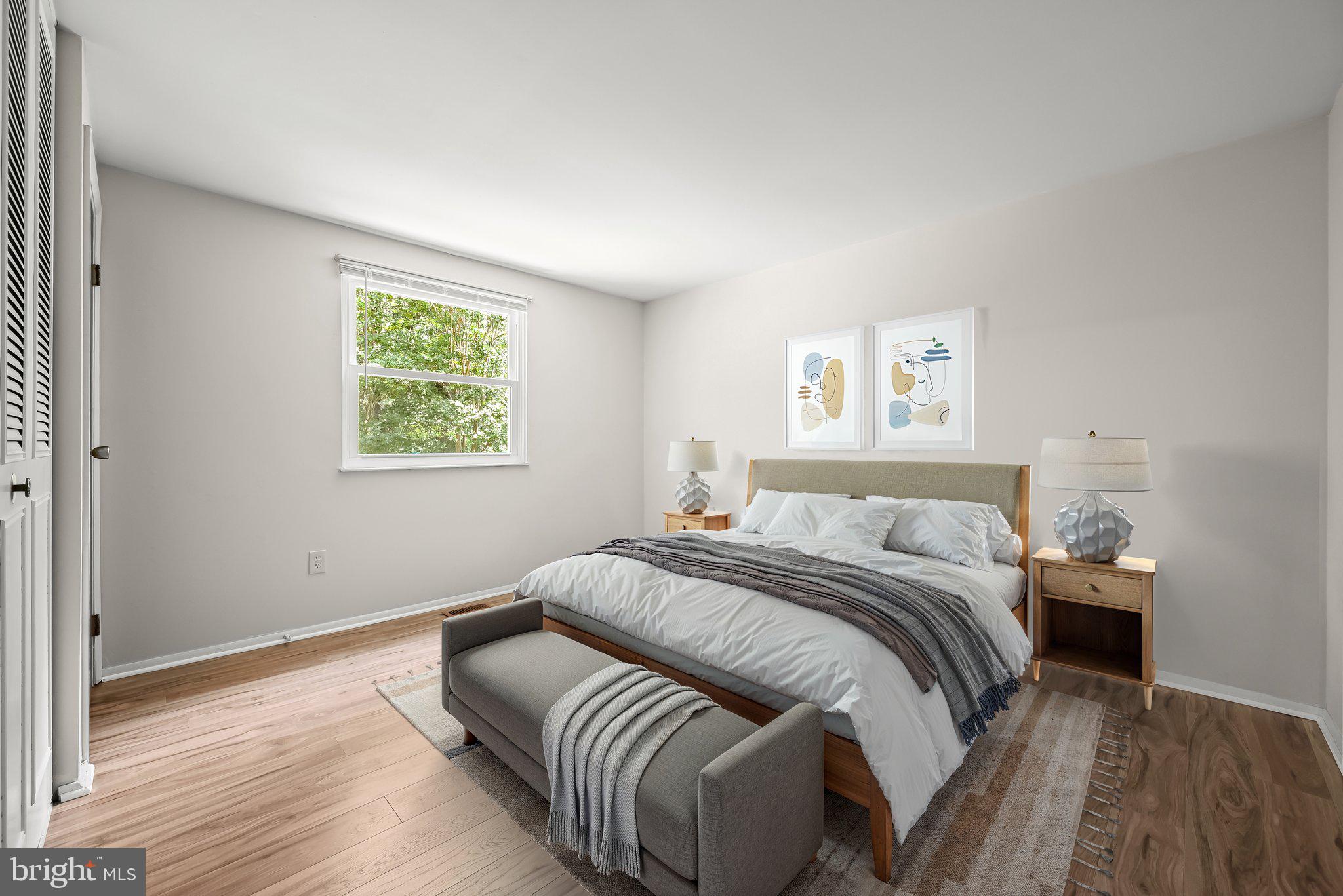 5435 THE BRIDLE PATH