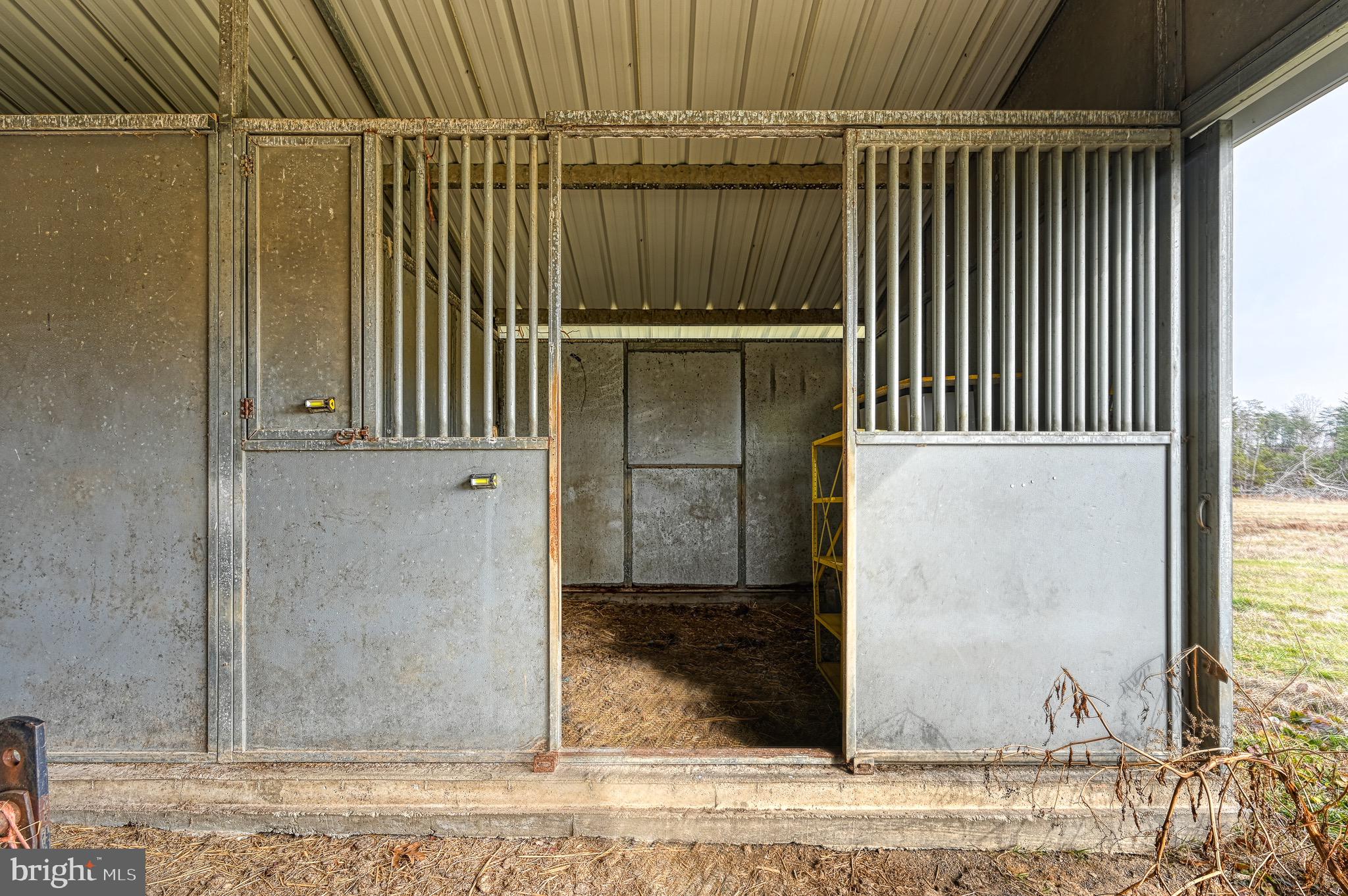 DUCKINGHOLE CREEK - Residential