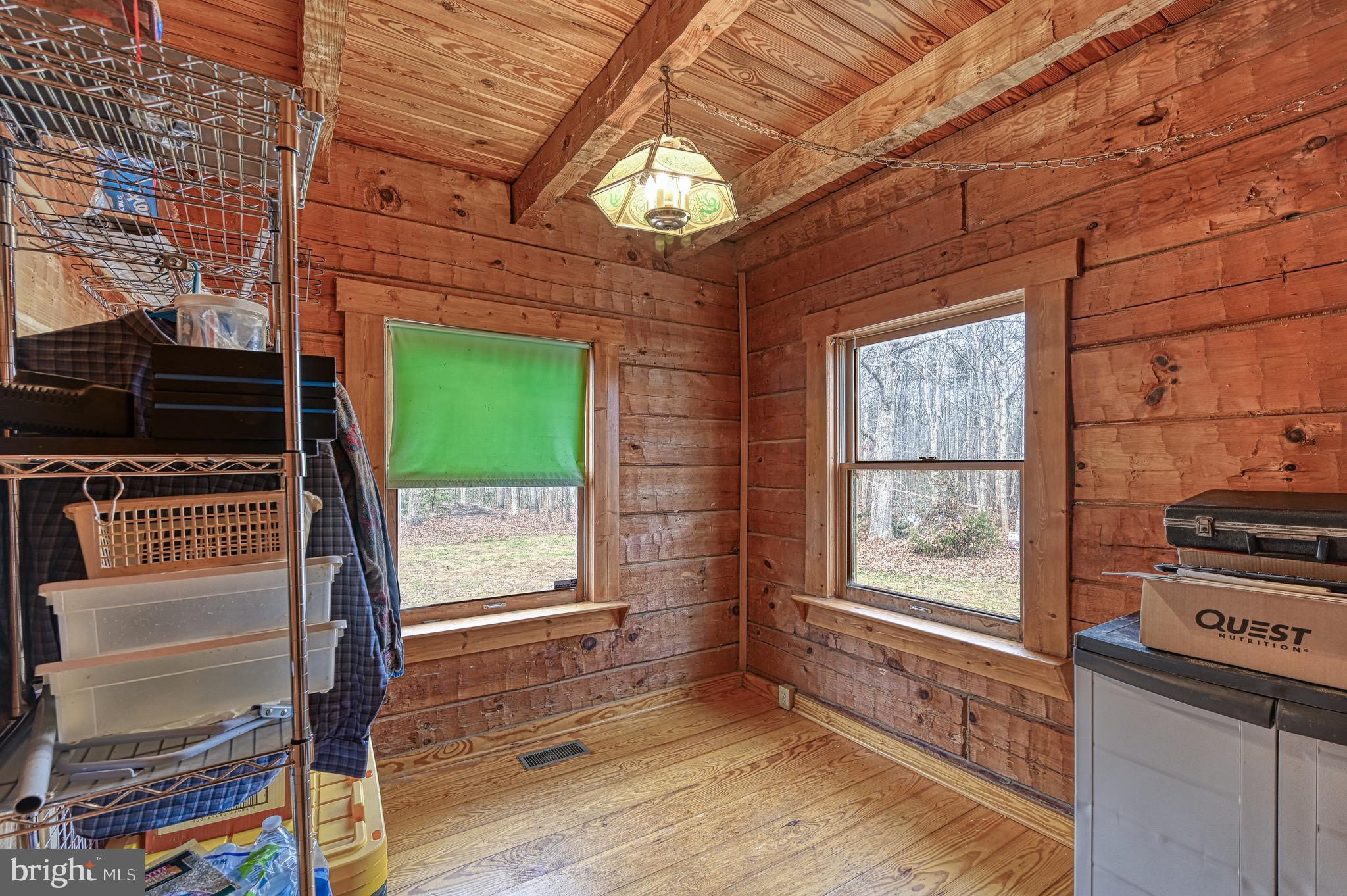 DUCKINGHOLE CREEK - Residential