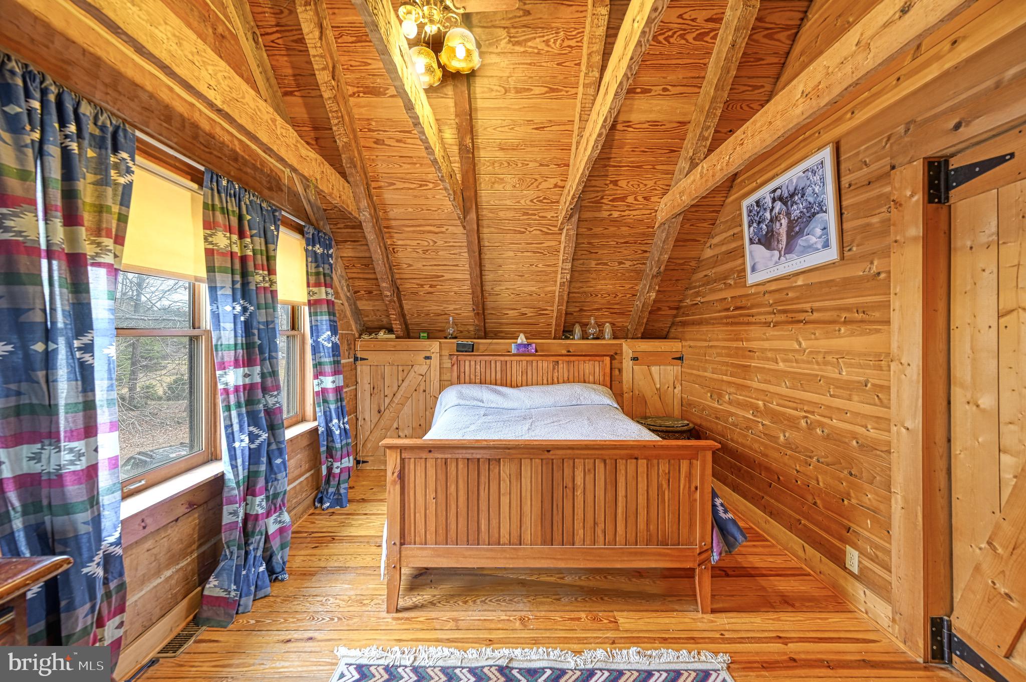 DUCKINGHOLE CREEK - Residential