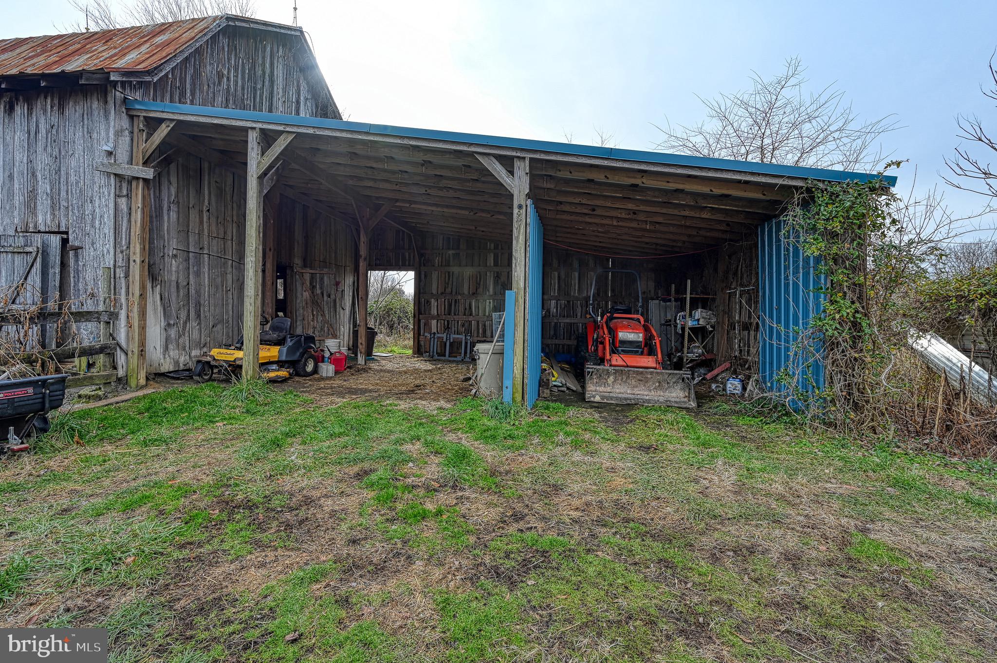 DUCKINGHOLE CREEK - Residential
