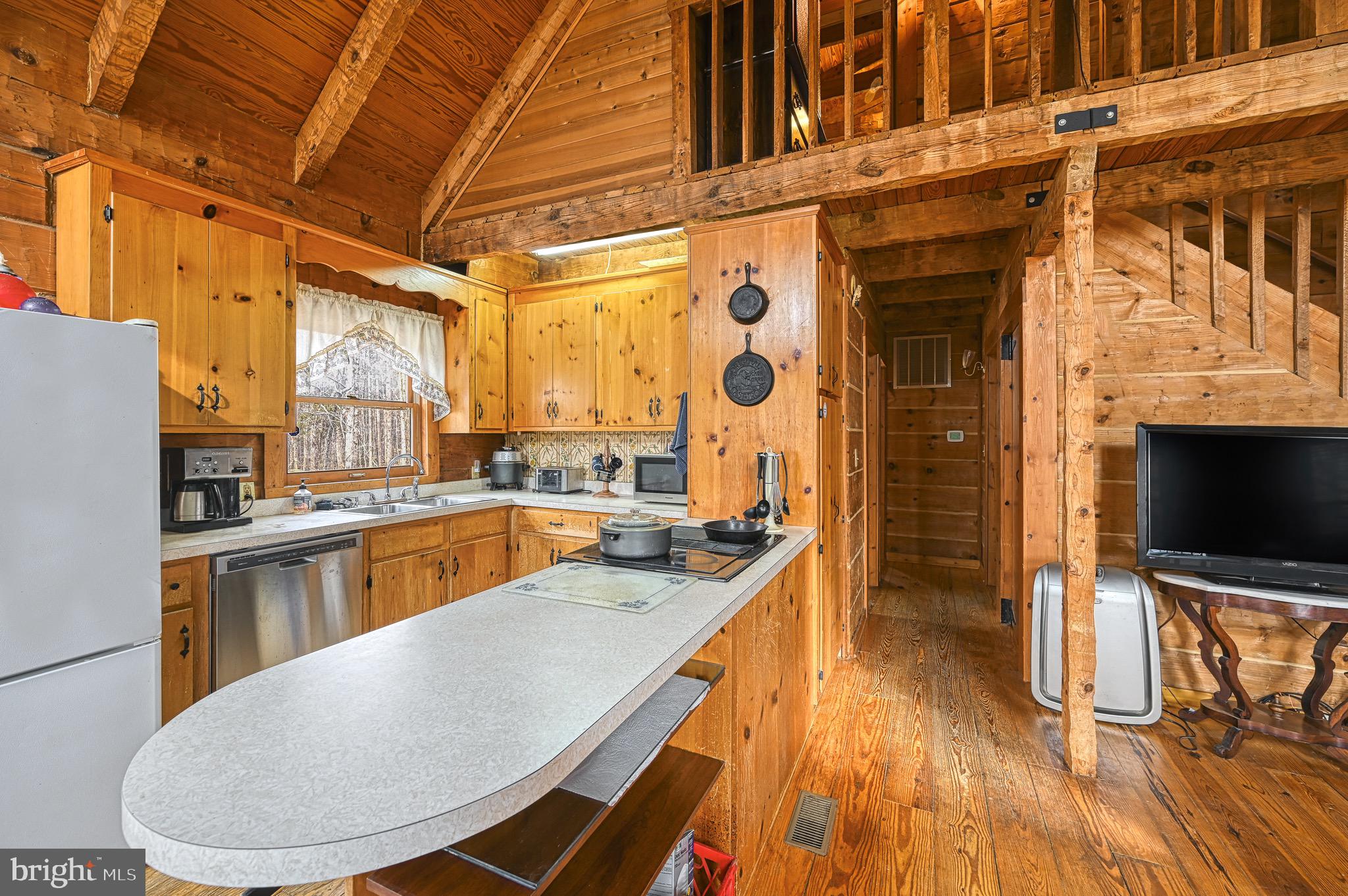 DUCKINGHOLE CREEK - Residential