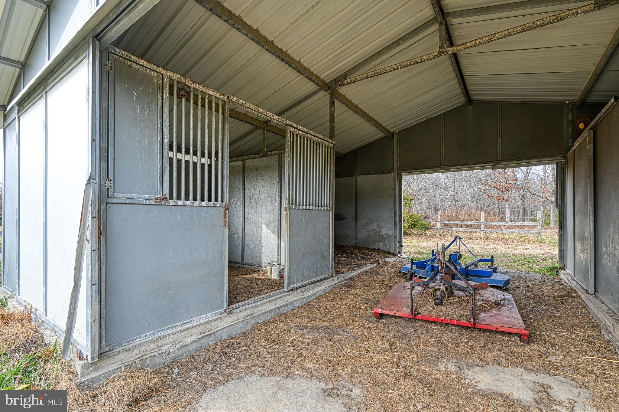 DUCKINGHOLE CREEK - Residential