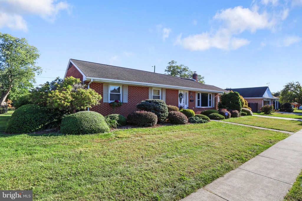 Photo of 265 Redwood Street, HUMMELSTOWN, PA 17036 (MLS # PADA2049966)