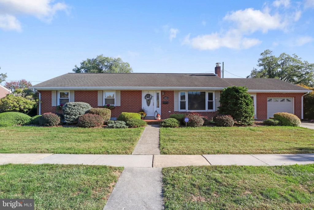 Photo of 265 Redwood Street, HUMMELSTOWN, PA 17036 (MLS # PADA2049966)