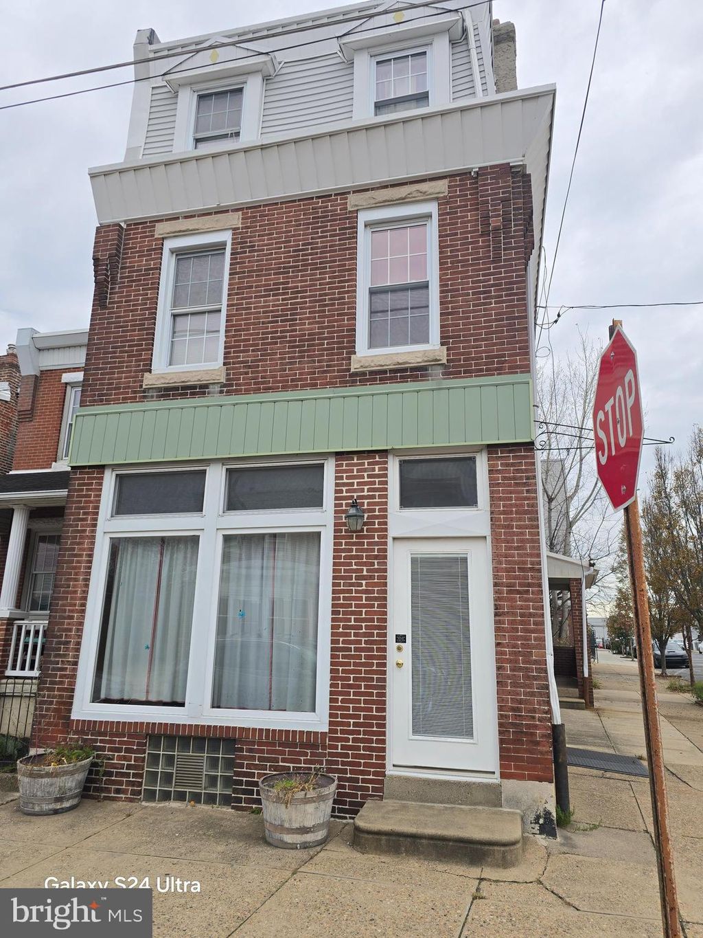 Photo of 4501 Edgemont Street, PHILADELPHIA, PA 19137 (MLS # PAPH2569752)