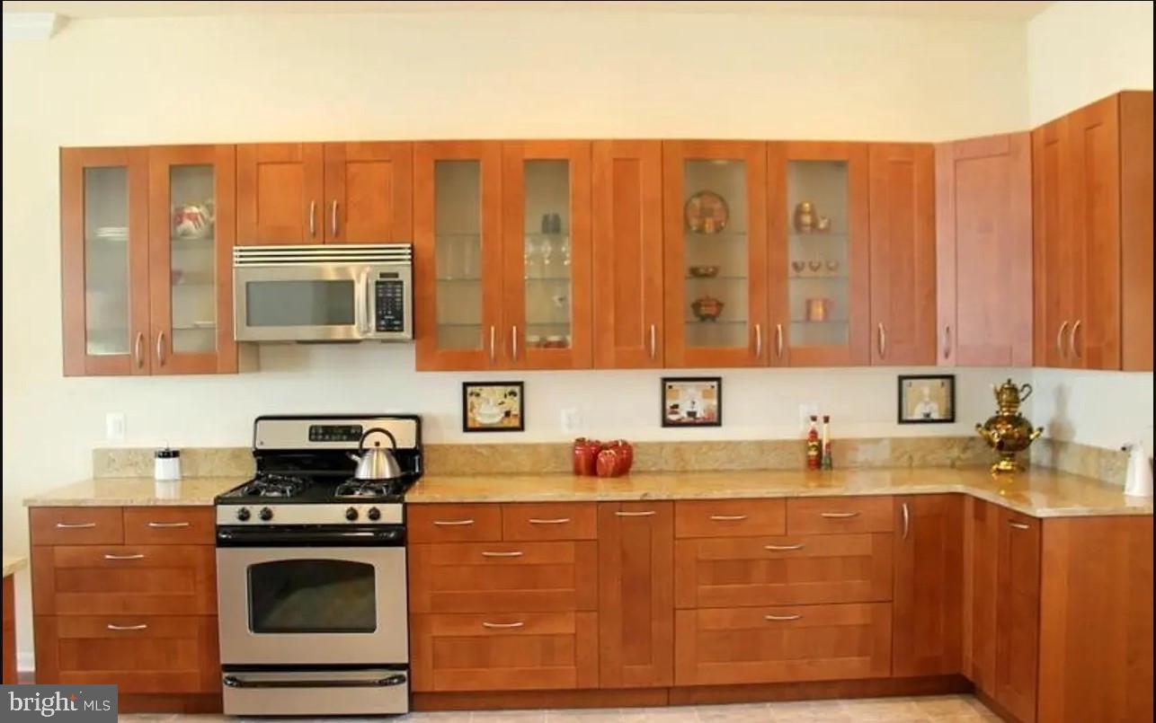 STRATFORD HARBOUR - Residential Lease