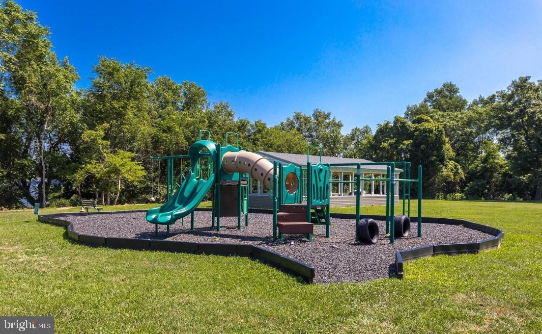 STRATFORD HARBOUR - Residential Lease