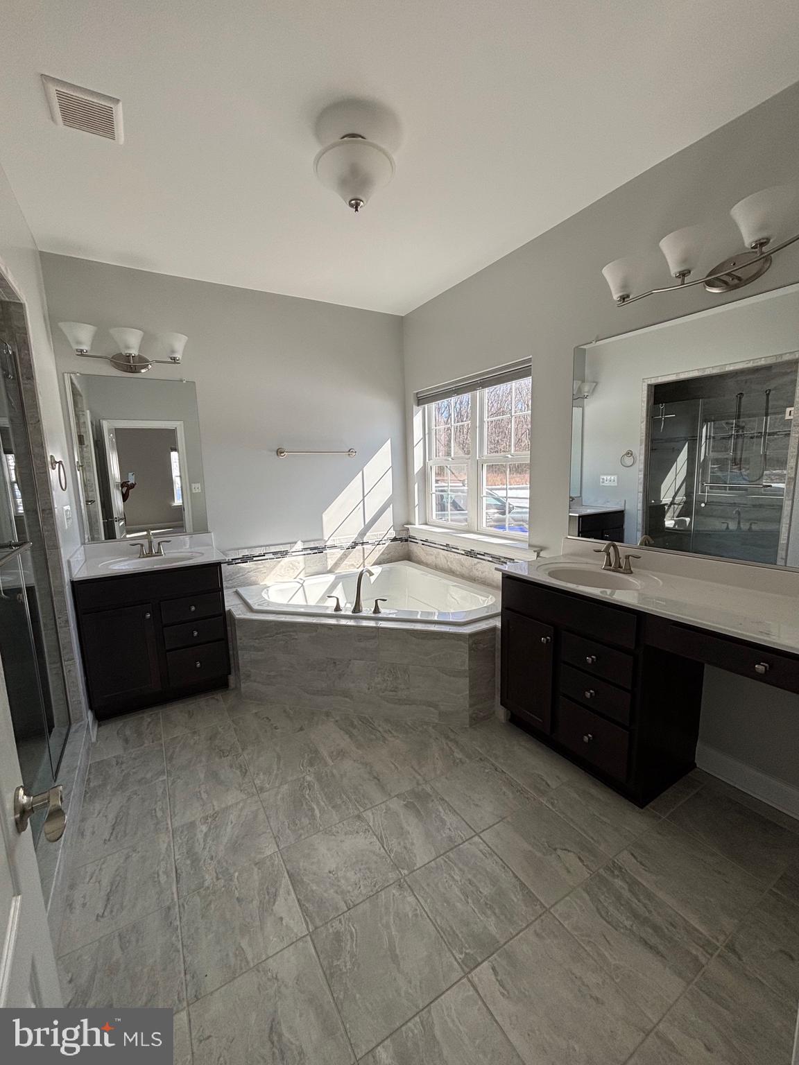 KNOTTING HILL - Residential