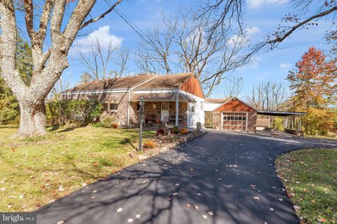 9 WOODSVILLE ROAD HOPEWELL NJ 08525