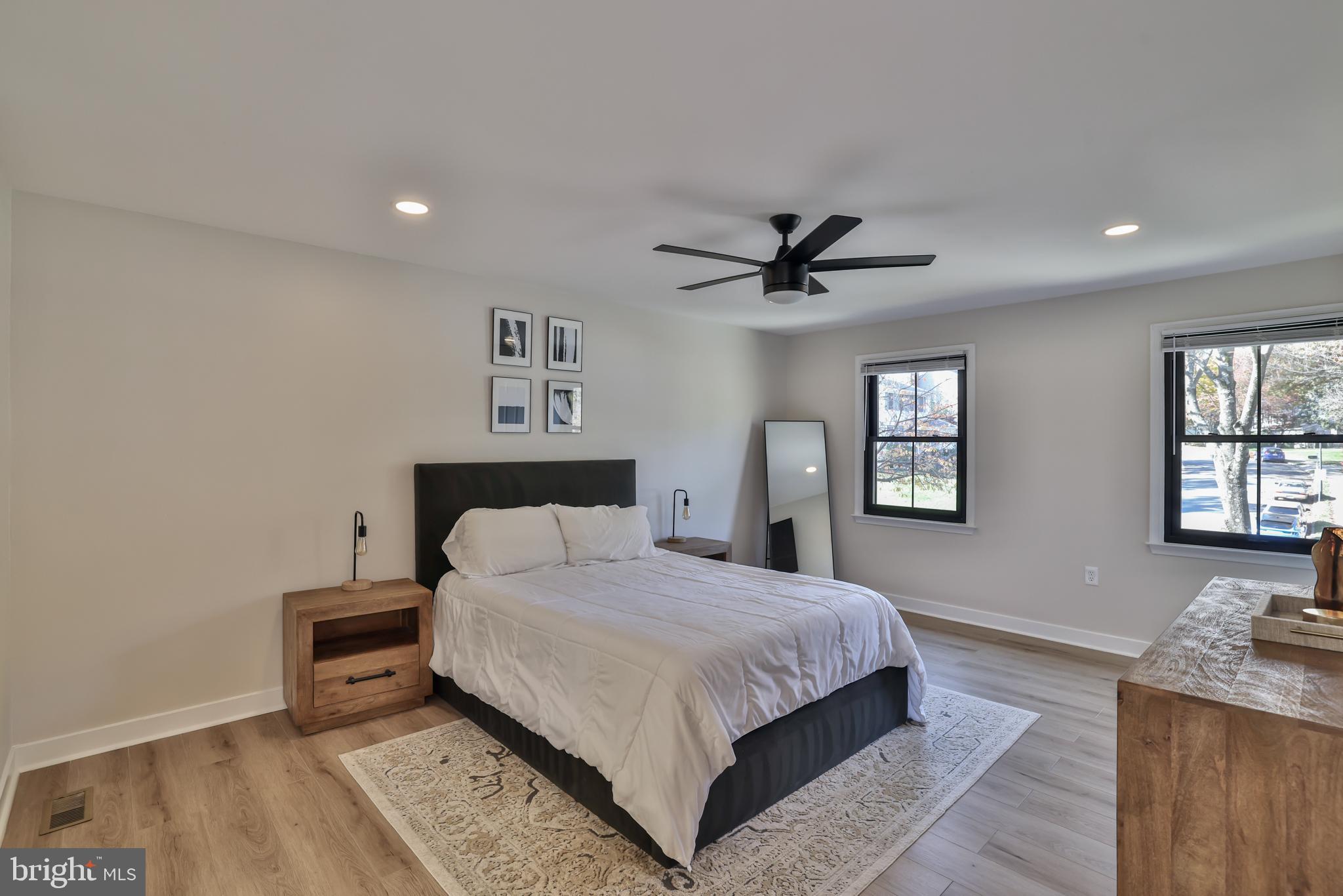 BARKER HILL - Residential