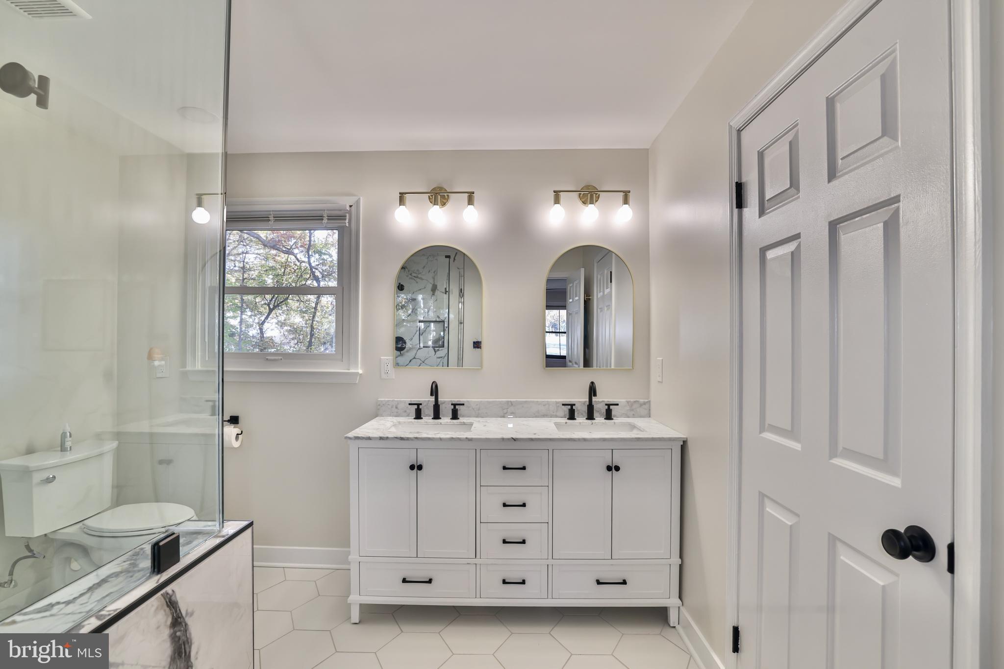 BARKER HILL - Residential