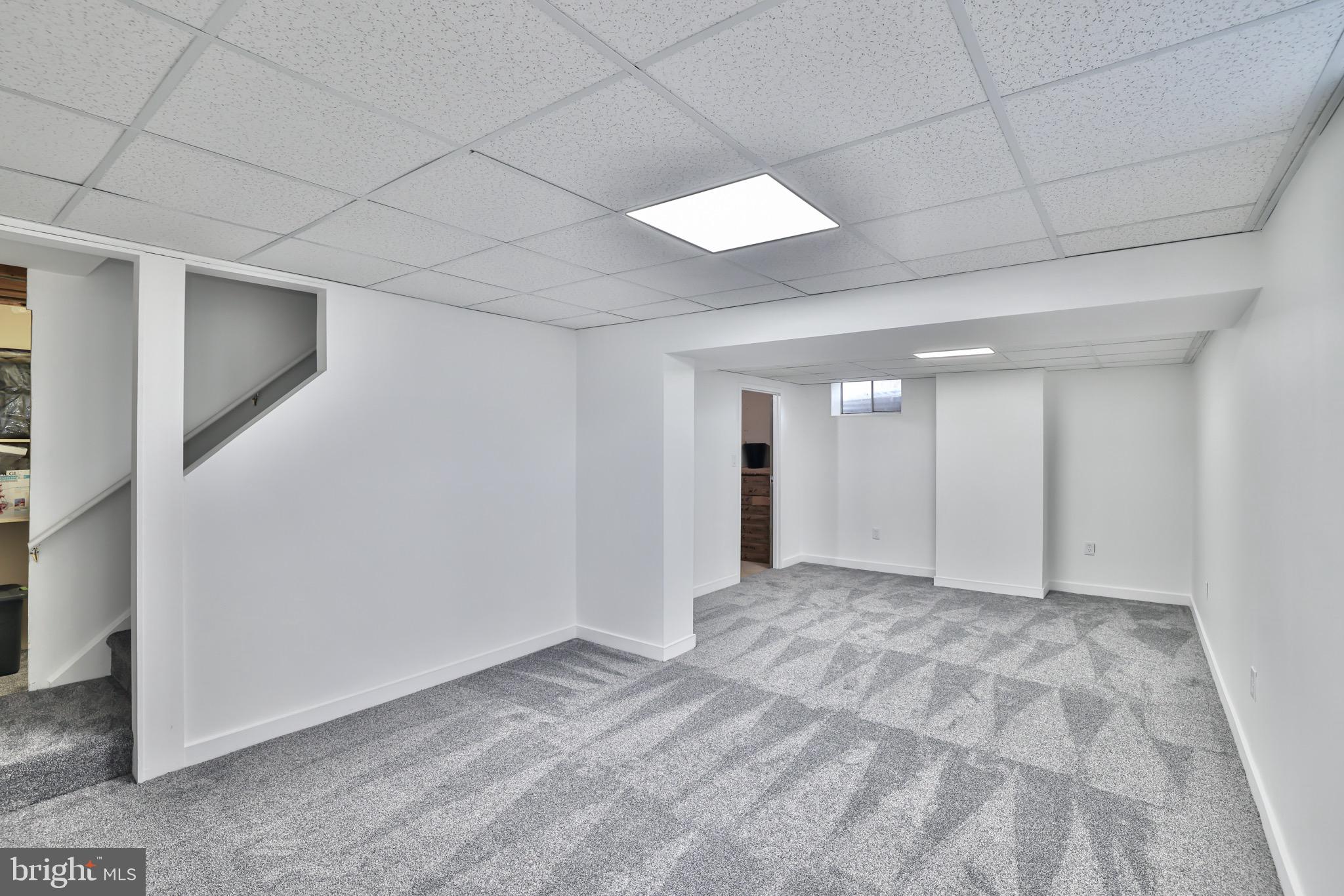 BARKER HILL - Residential