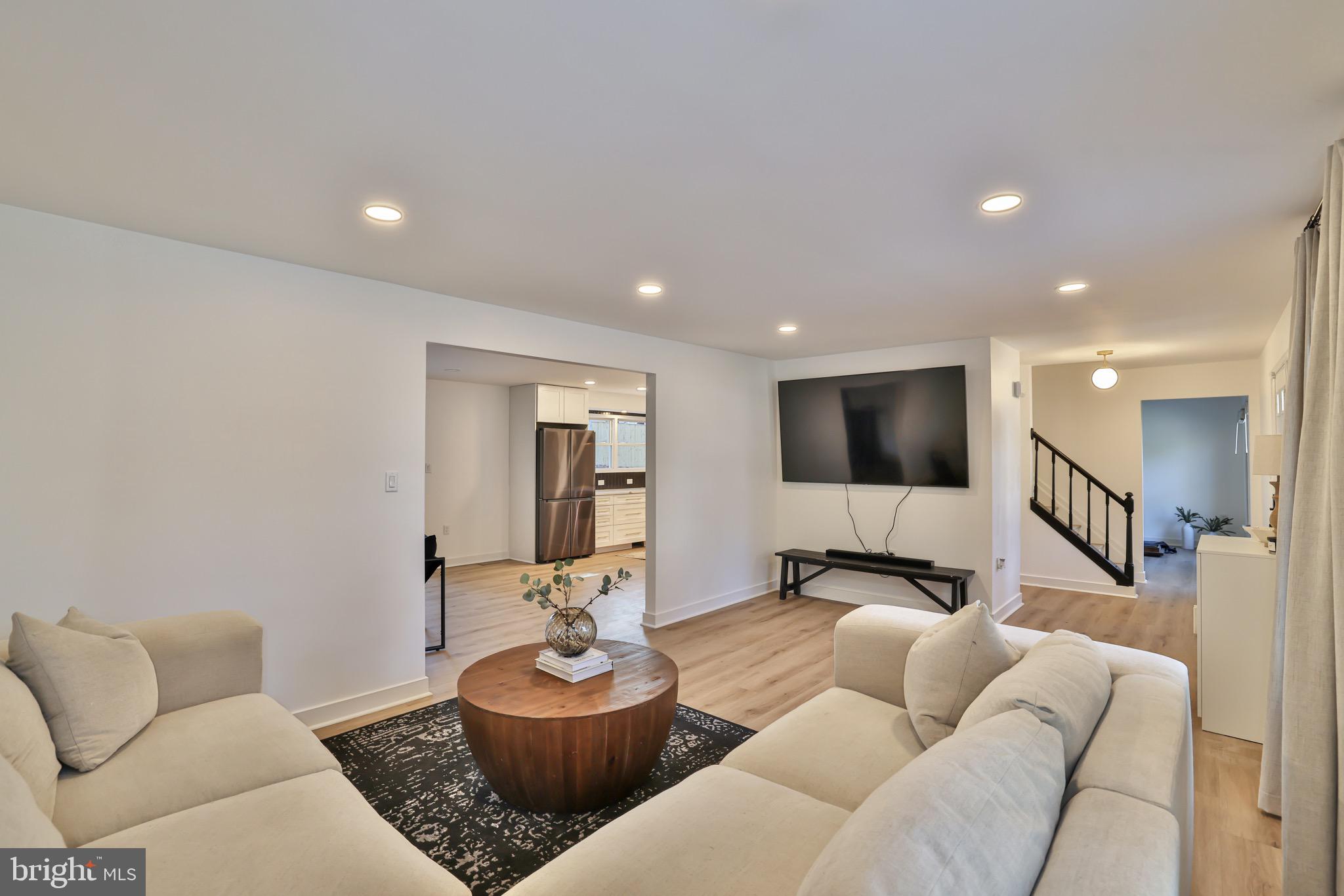 BARKER HILL - Residential