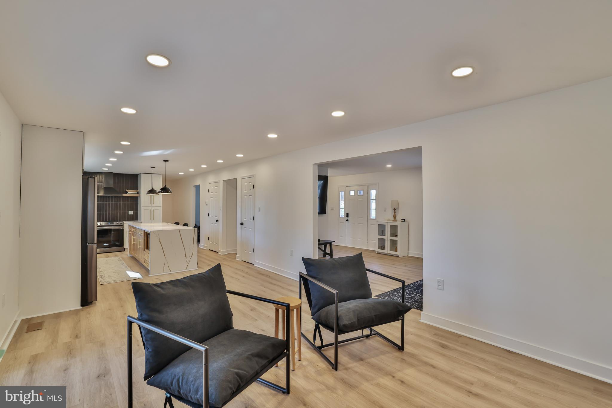 BARKER HILL - Residential