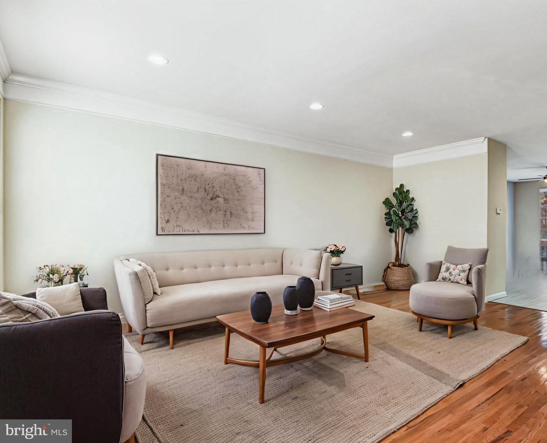 PEMBROOKE - Residential