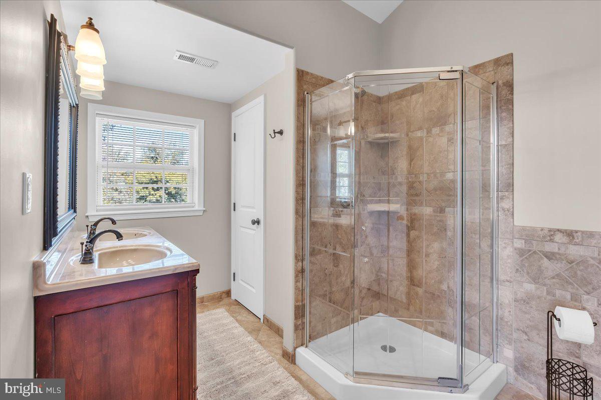 LINTON HILL FARM - Residential