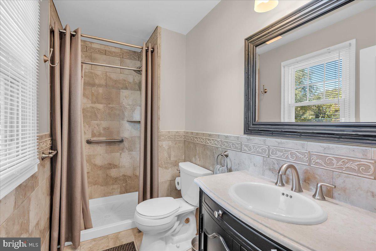 LINTON HILL FARM - Residential