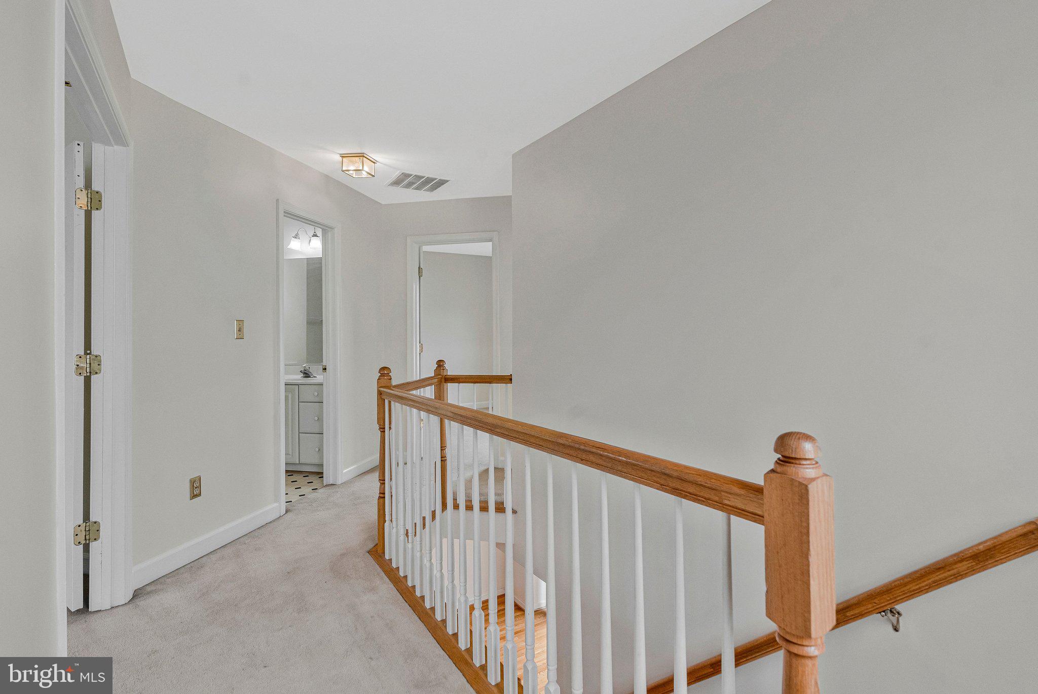 LOWES ISLAND - Residential