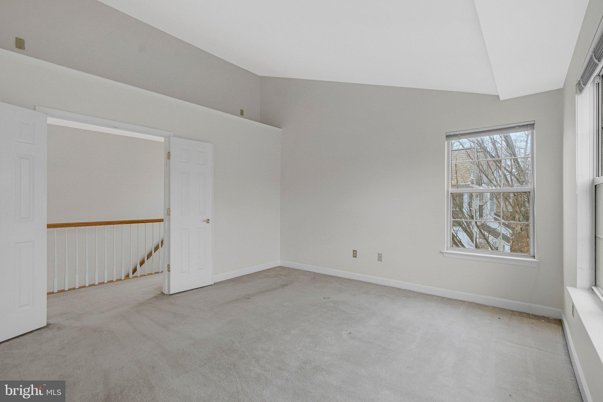 LOWES ISLAND - Residential