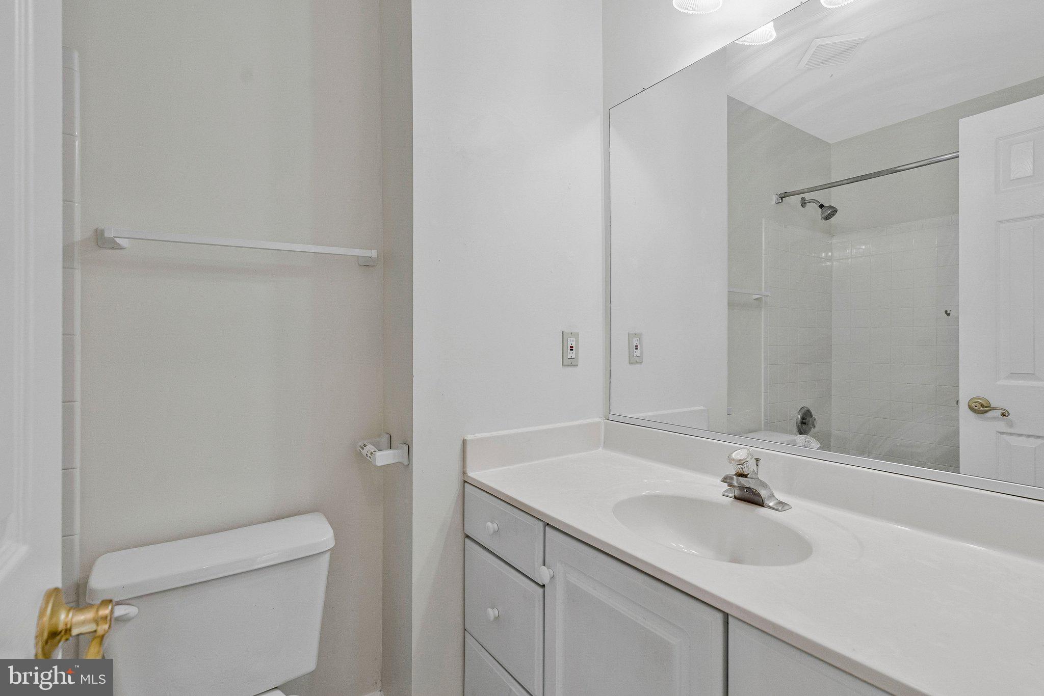 LOWES ISLAND - Residential