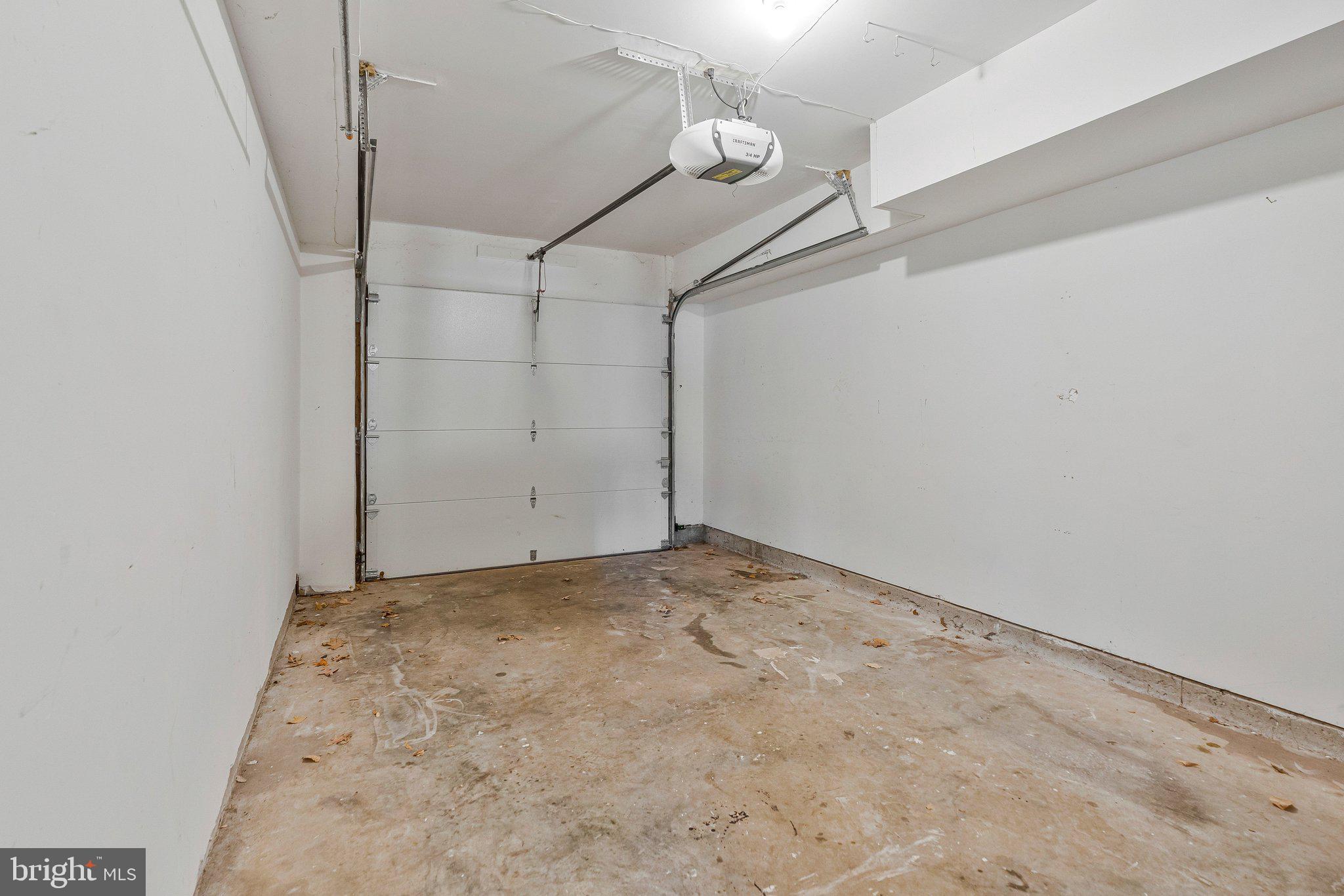 LOWES ISLAND - Residential