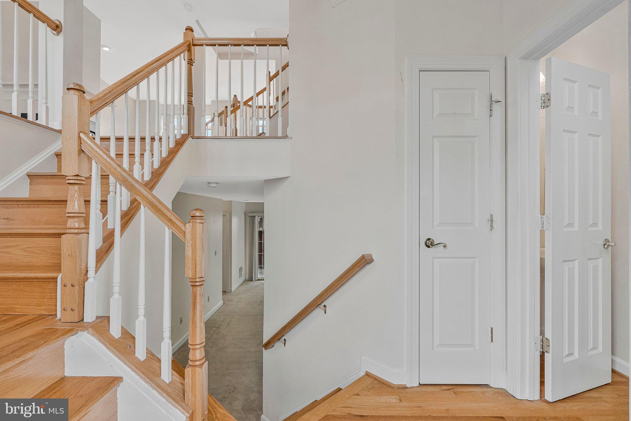 LOWES ISLAND - Residential