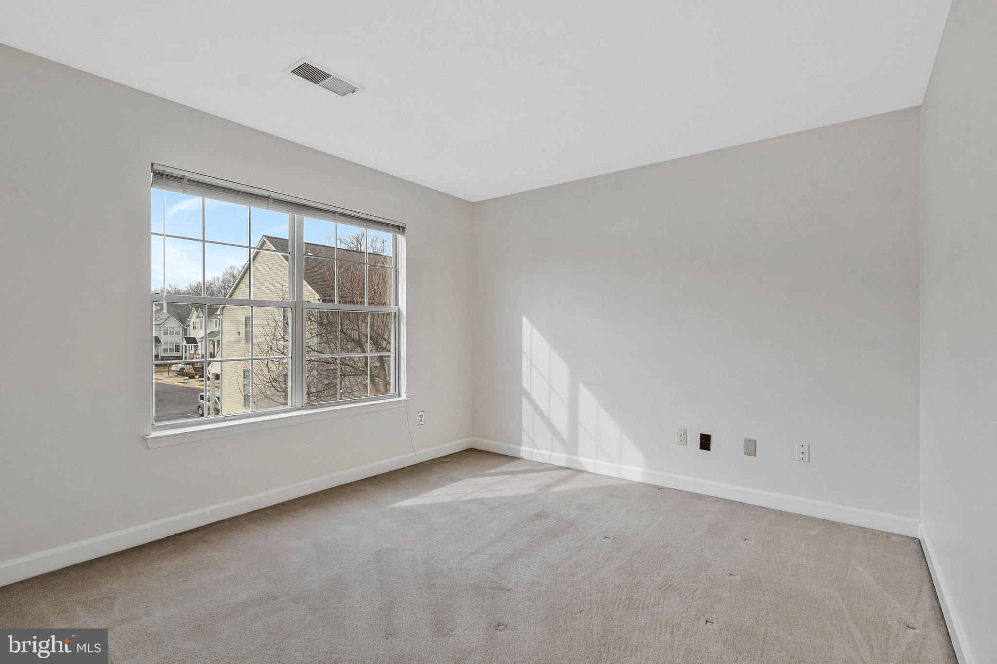 LOWES ISLAND - Residential