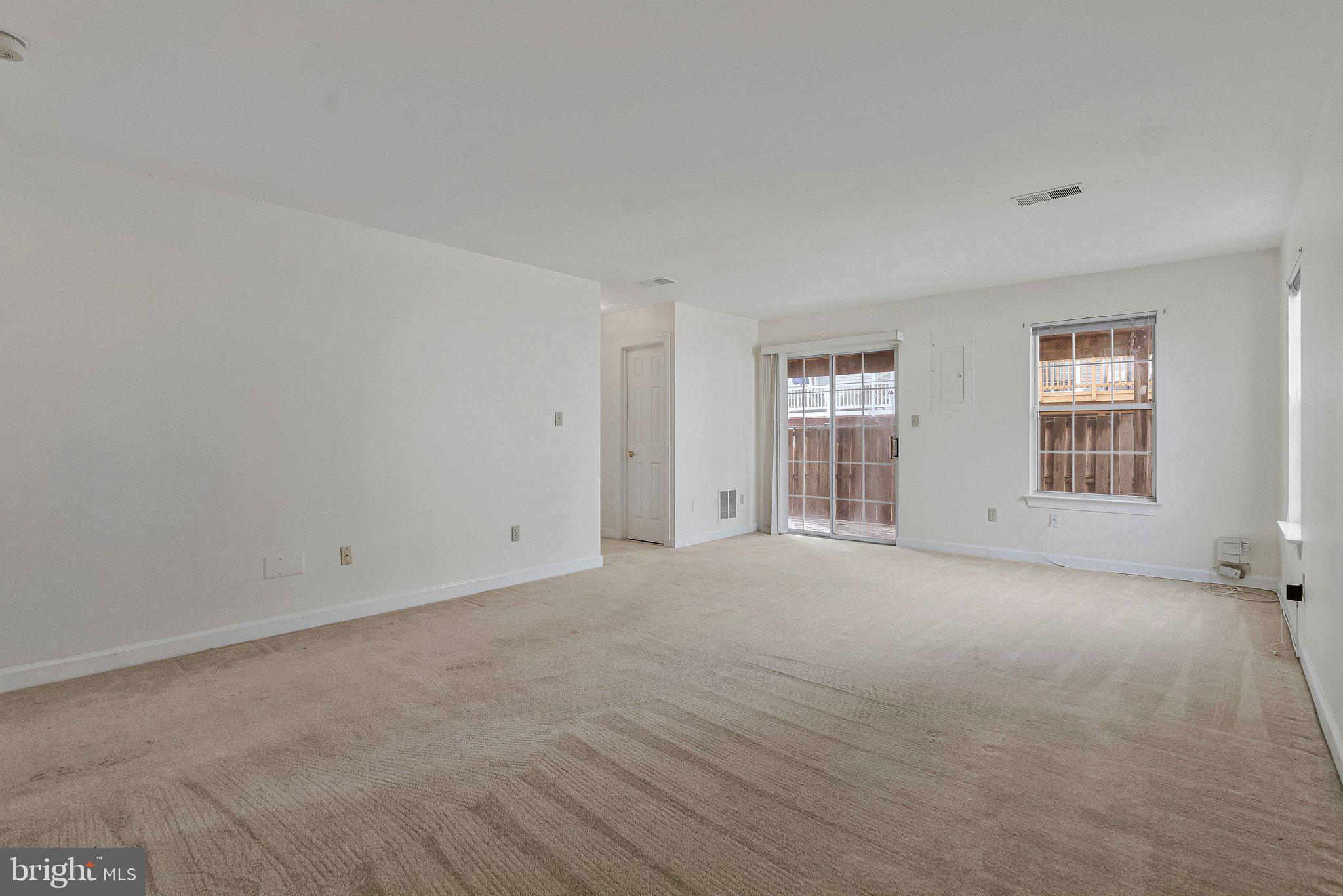 LOWES ISLAND - Residential