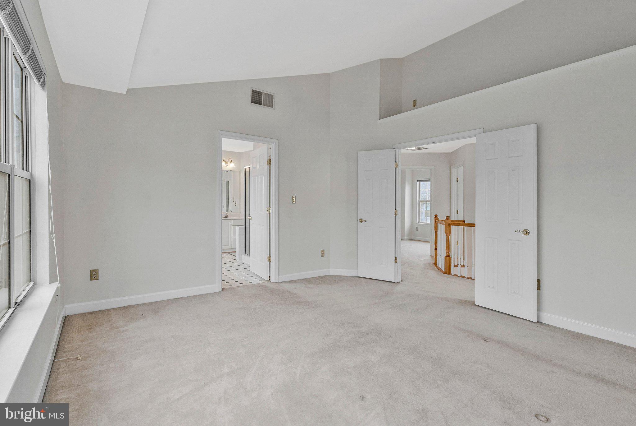 LOWES ISLAND - Residential