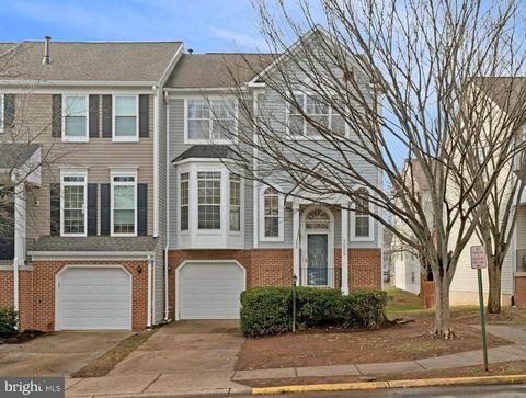 20572 WILLOUGHBY SQUARE STERLING VA 20165