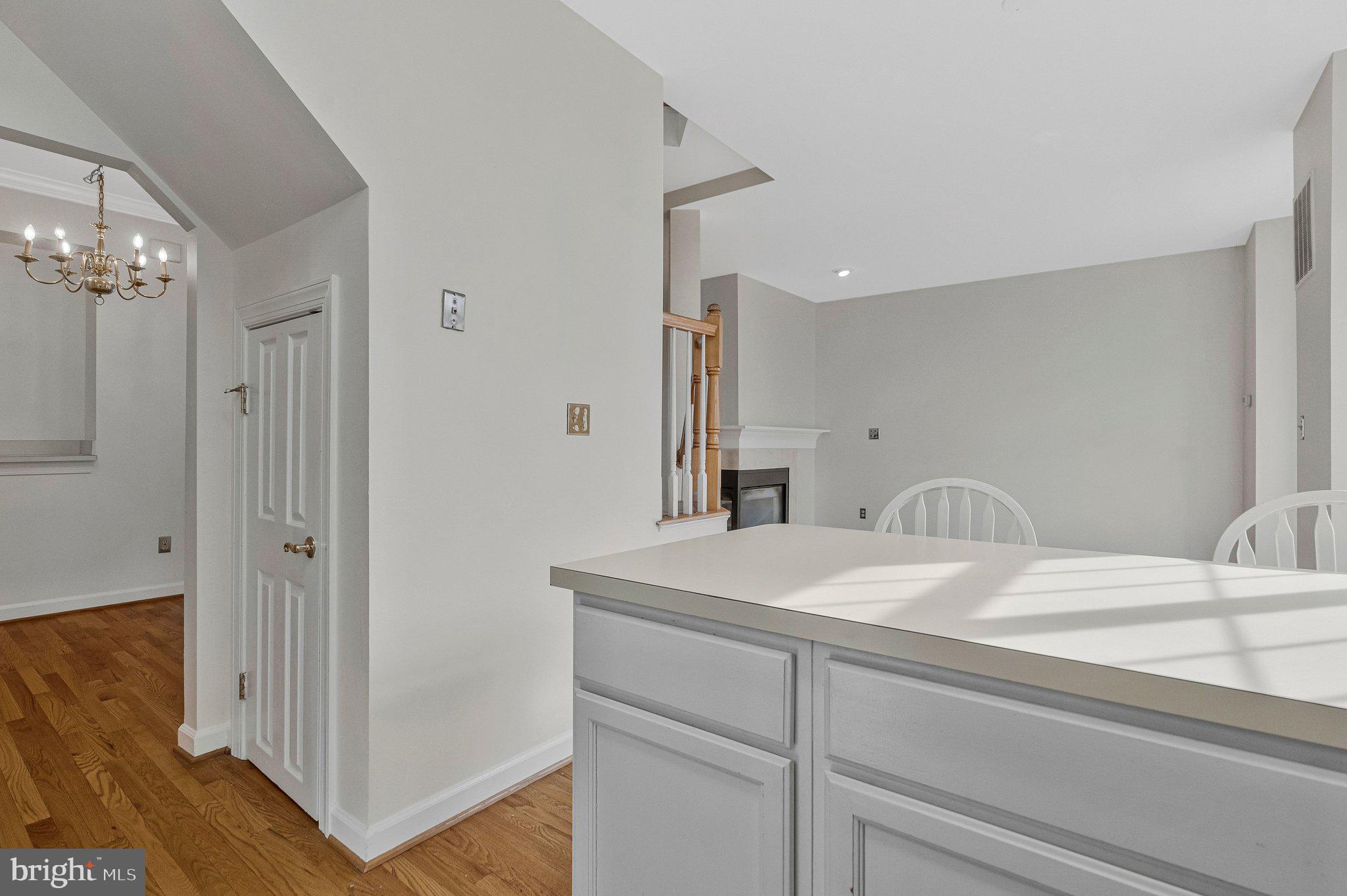 LOWES ISLAND - Residential