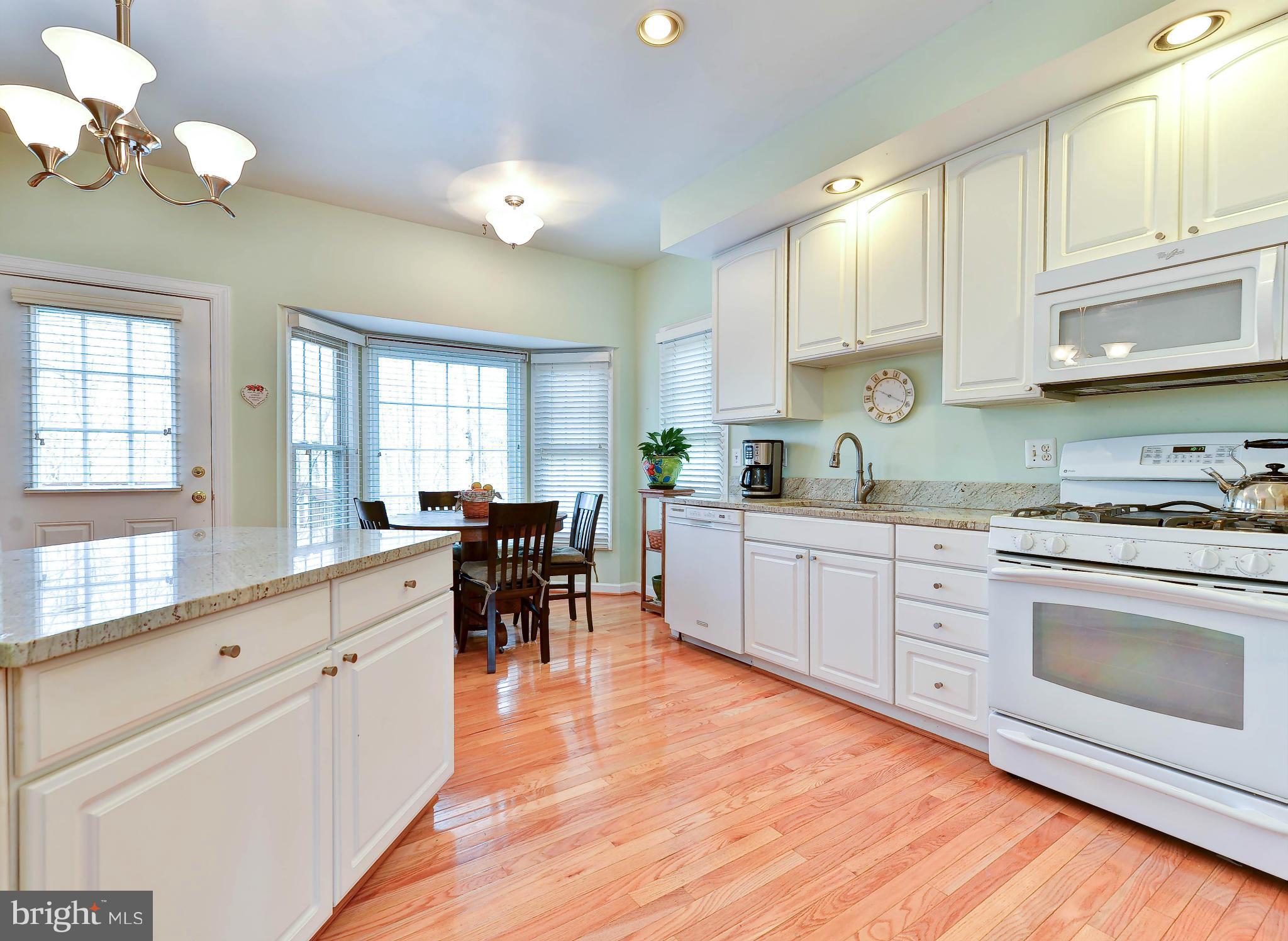 ISLAND CREEK - Residential