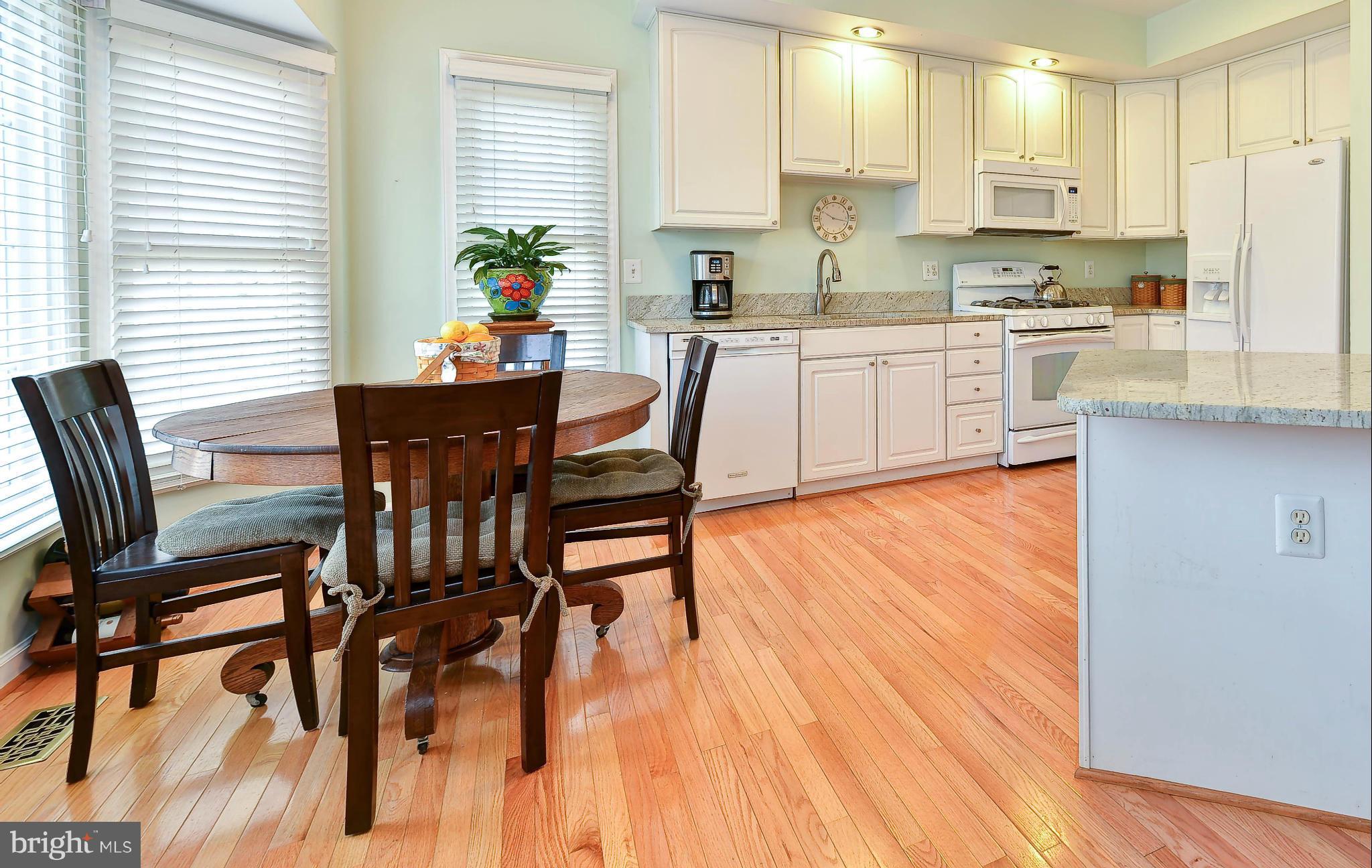 ISLAND CREEK - Residential