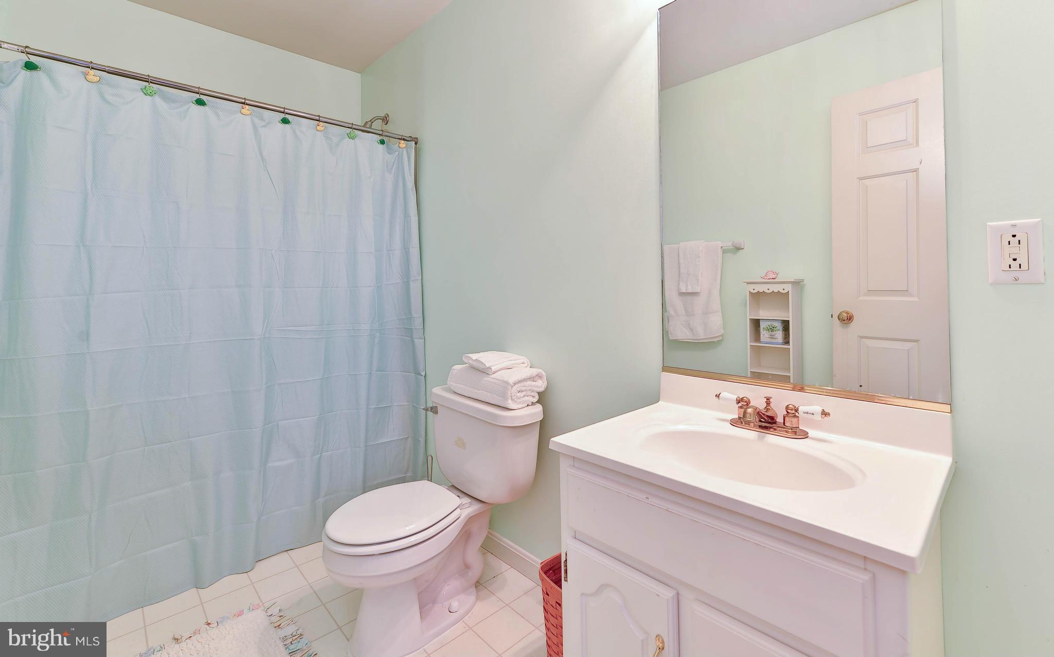 ISLAND CREEK - Residential